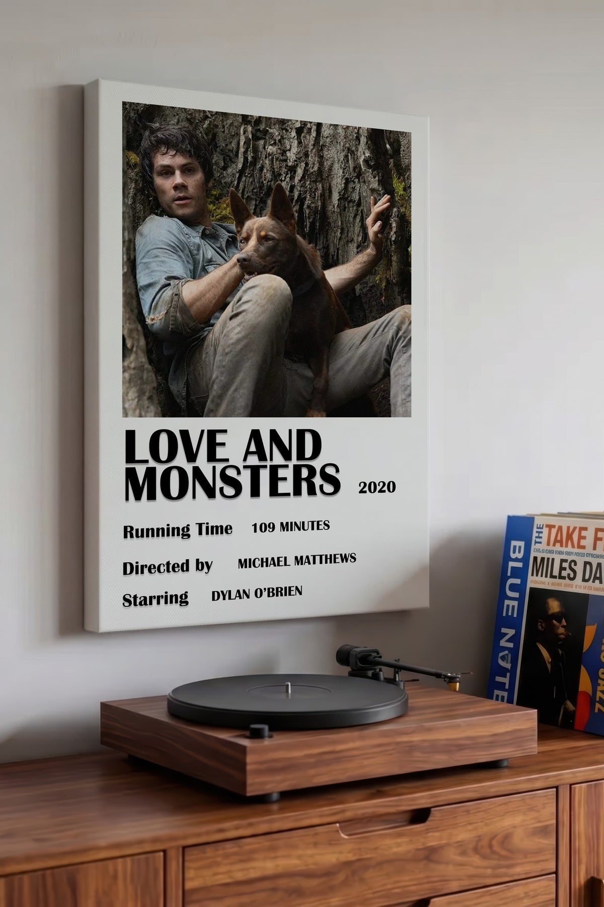 LOVE AND MONSTERS Film Kanvas Tablo