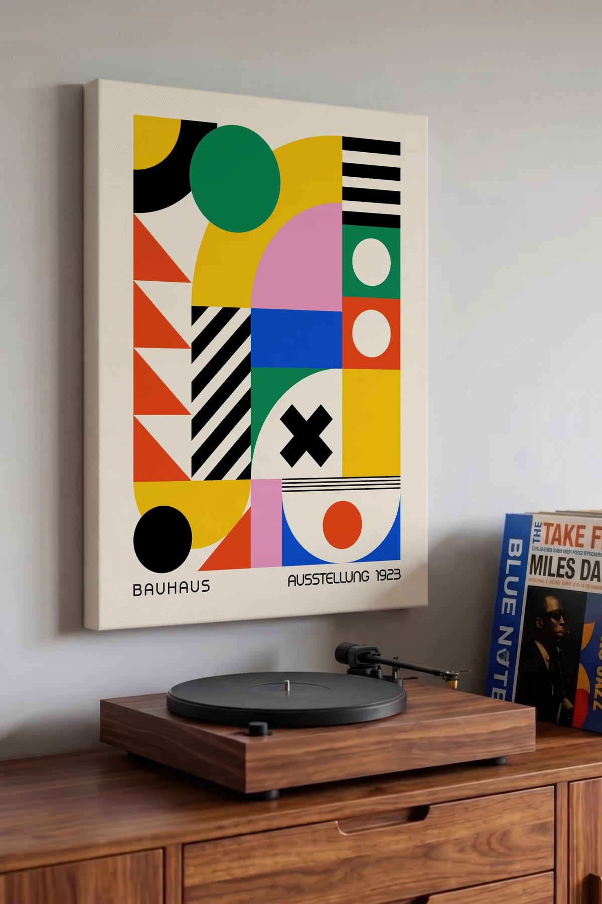 Renkli Duvar Bauhaus Kanvas Tablo — NO:105474