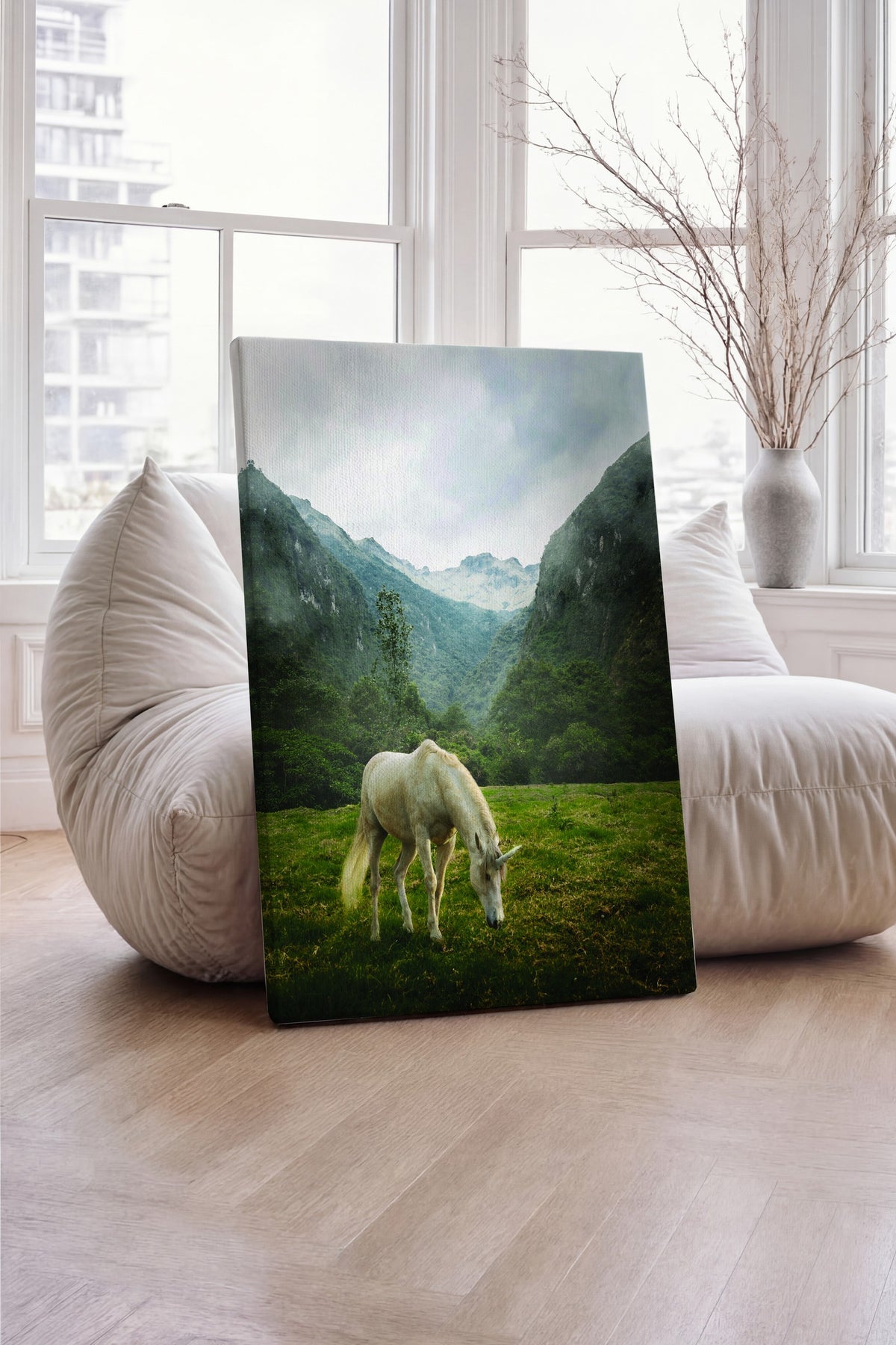 Dağlarda Tek Boynuzlu At Fotoğraf Kanvas Tablo