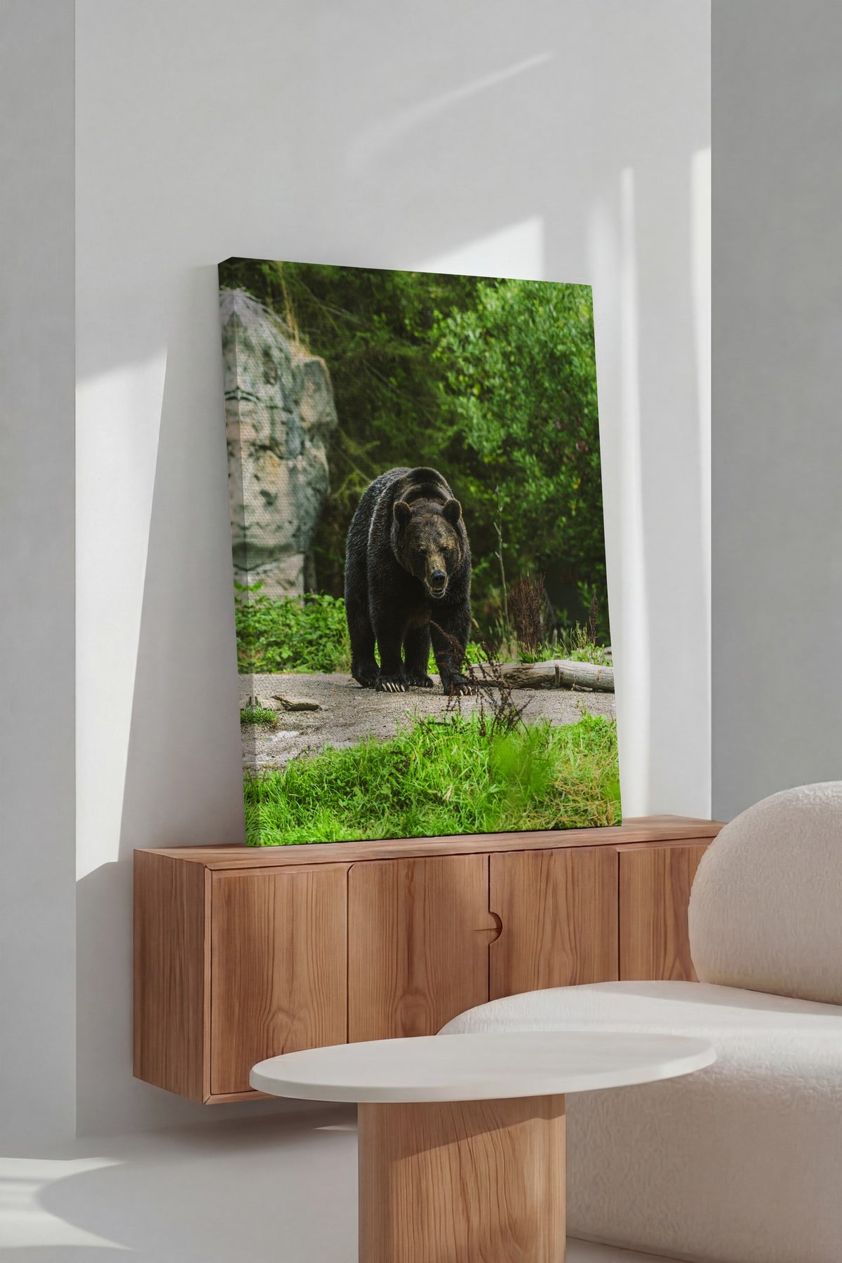 Doğada Yürüyen Ayı Fotoğraf Kanvas Tablo