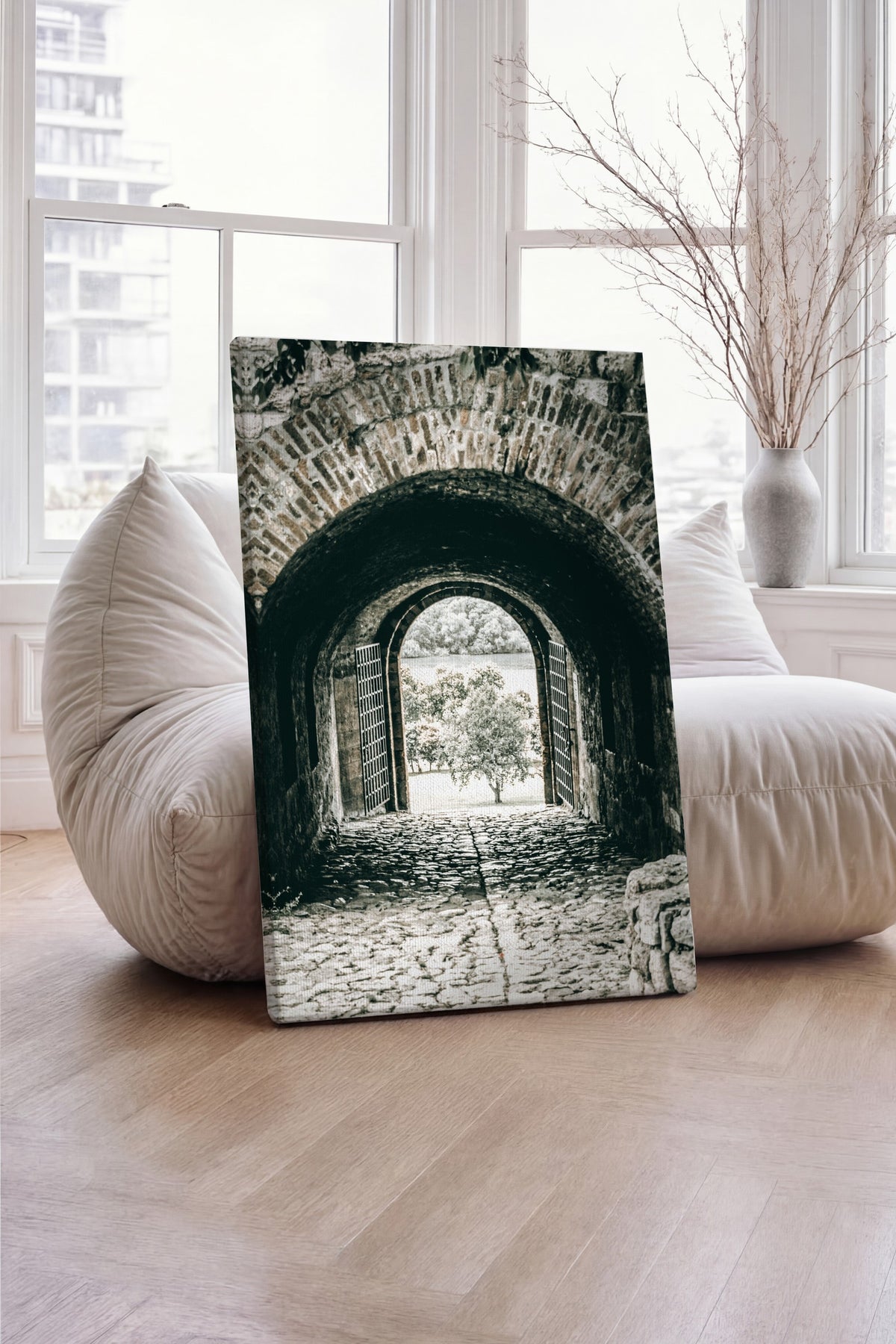 Taş Tünel ve Açık Kapı Rustic Kanvas Tablo