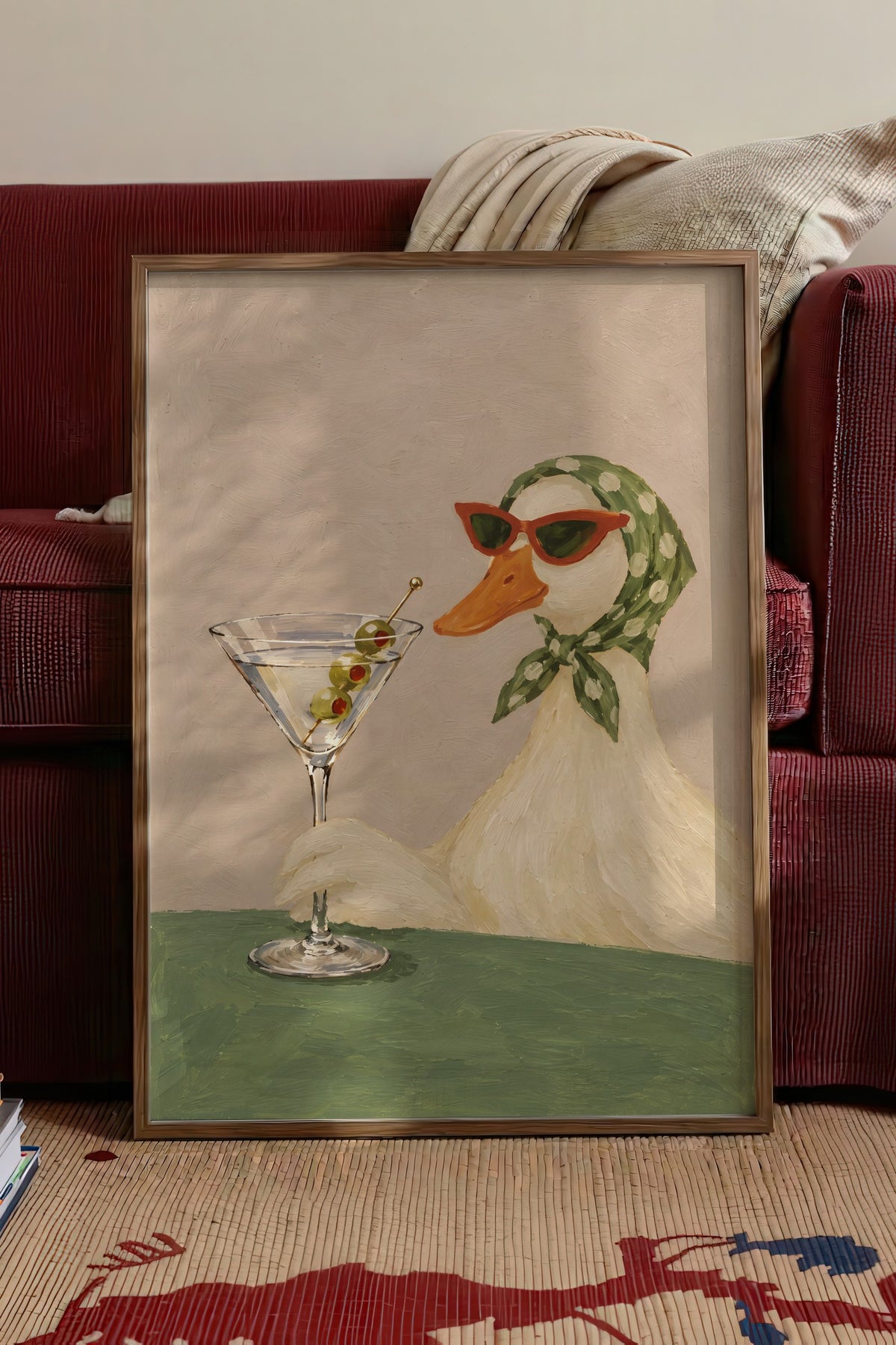 Martini İçen Ördek Poster – Kahverengi Çerçeveli Tablo