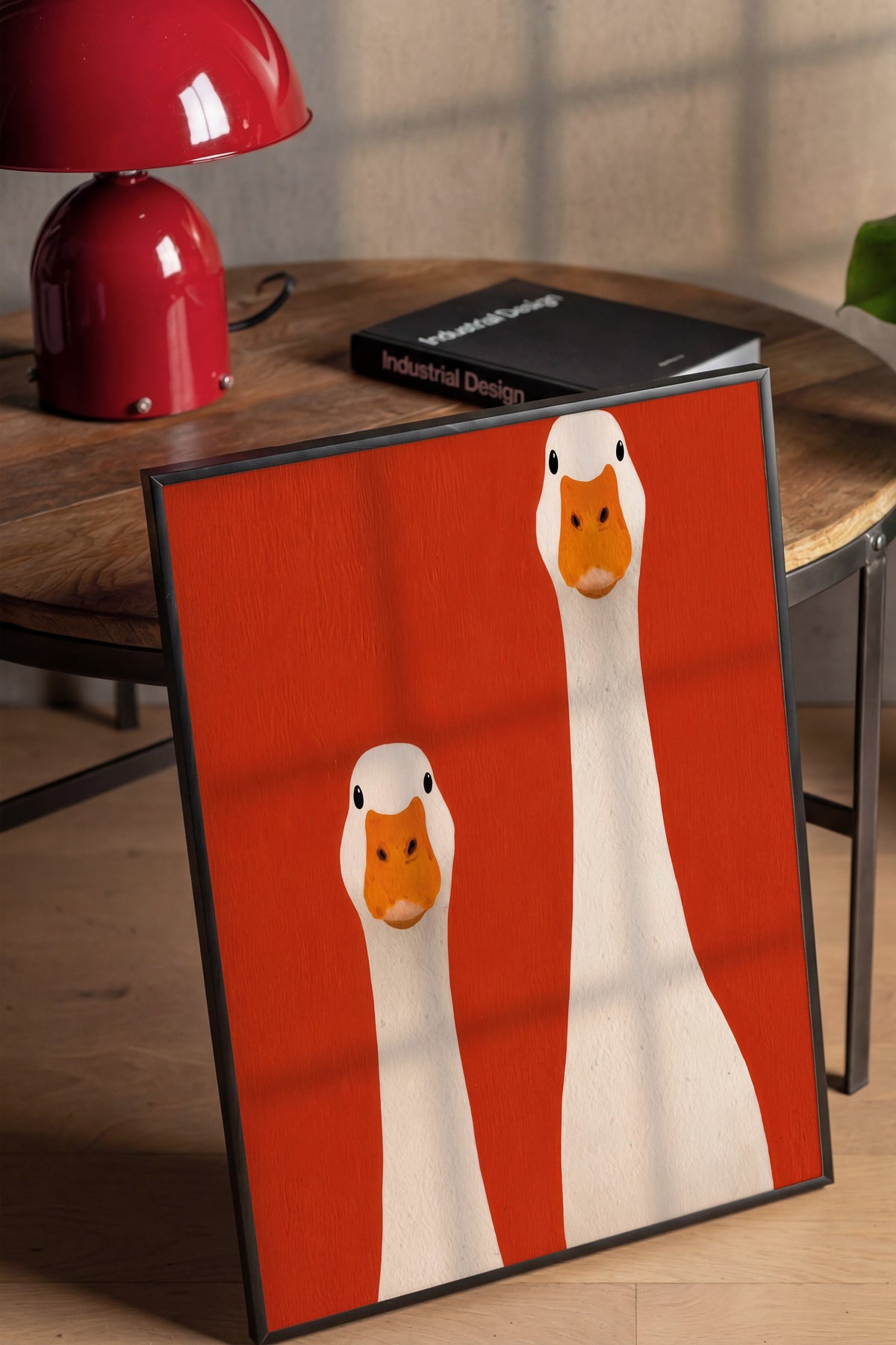 Kırmızı Zeminde Kazlar Poster – Siyah Çerçeveli Tablo