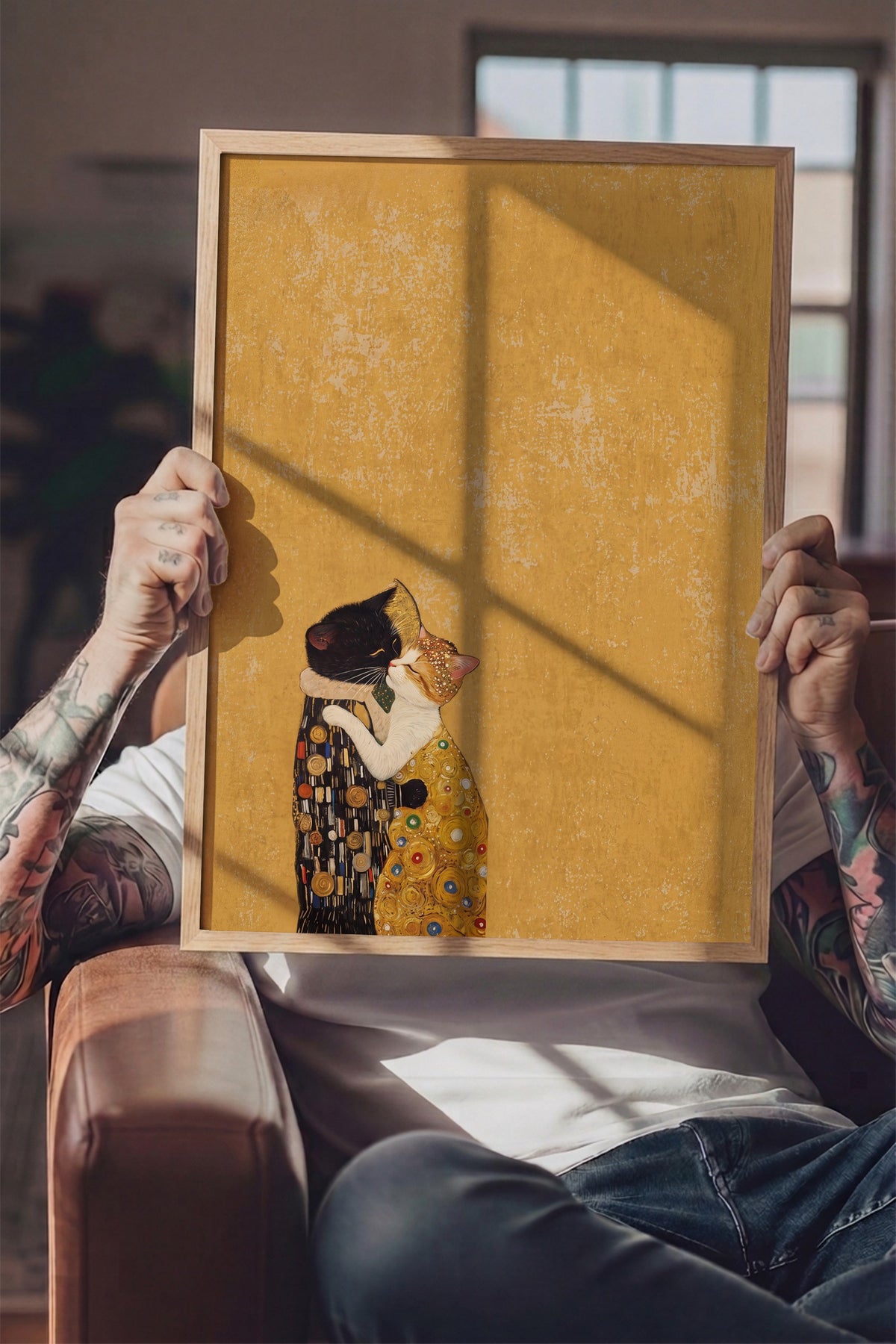 Sarılmakta Olan Kediler Poster – Ahşap Çerçeveli Tablo