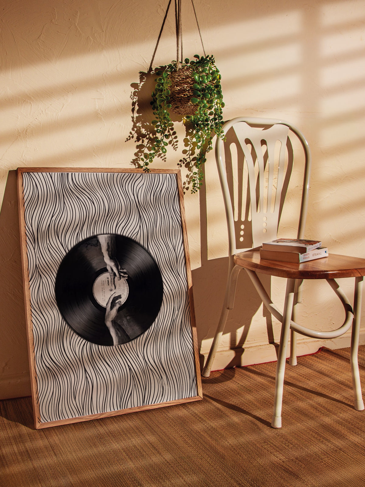 Vinil Dokunuşu Poster – Ahşap Çerçeveli Tablo
