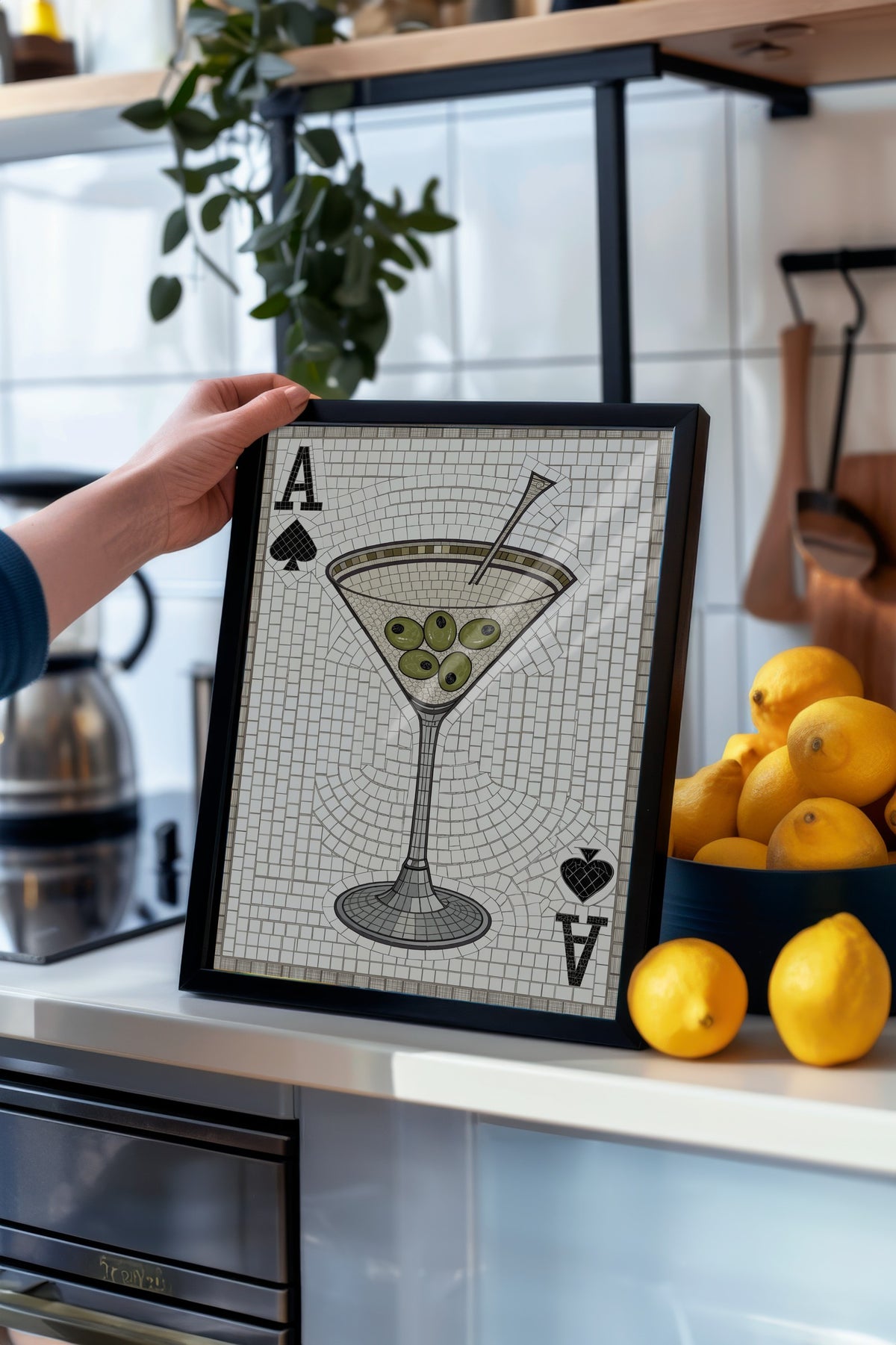 Zeytinli Martini Mozaiği Poster – Siyah Çerçeveli Tablo