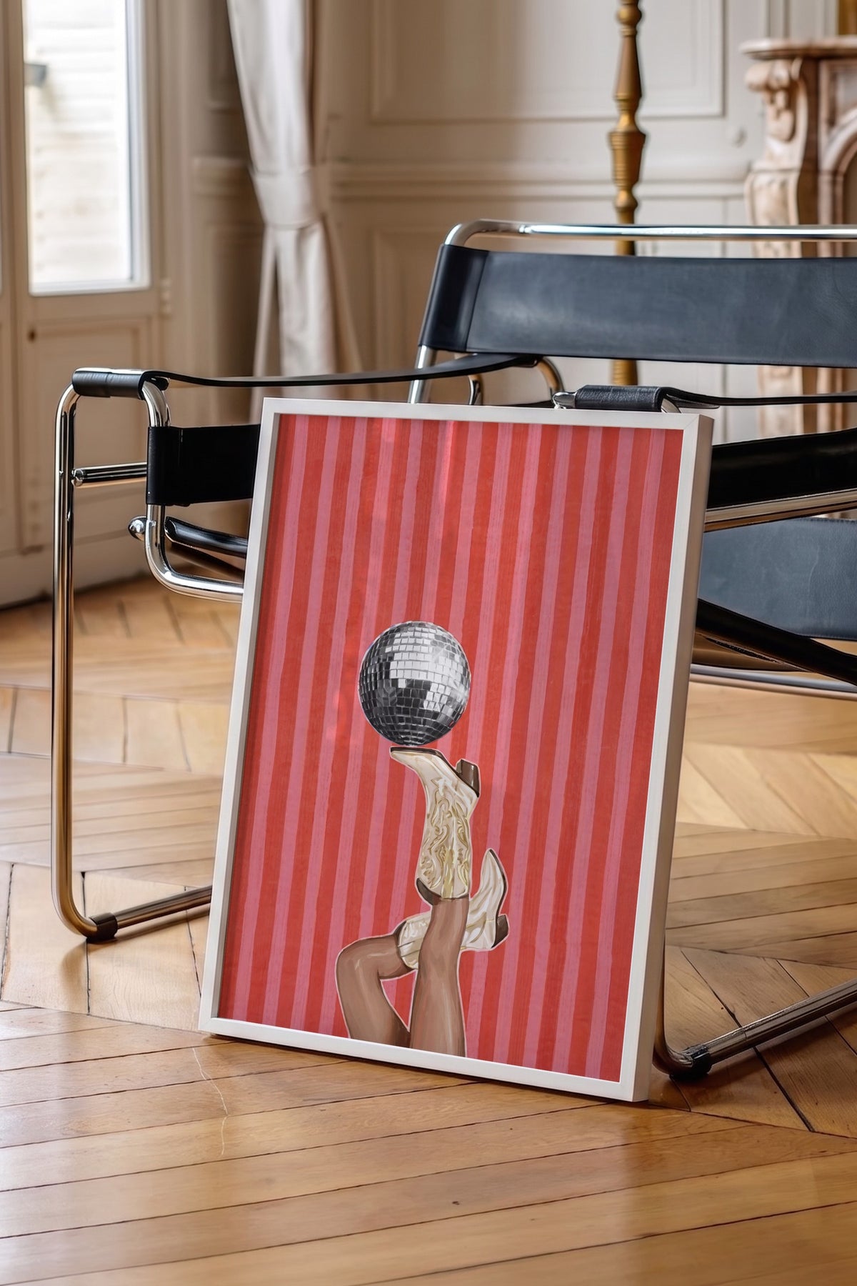 Disko Topu ve Çizme Poster – Beyaz Çerçeveli Tablo