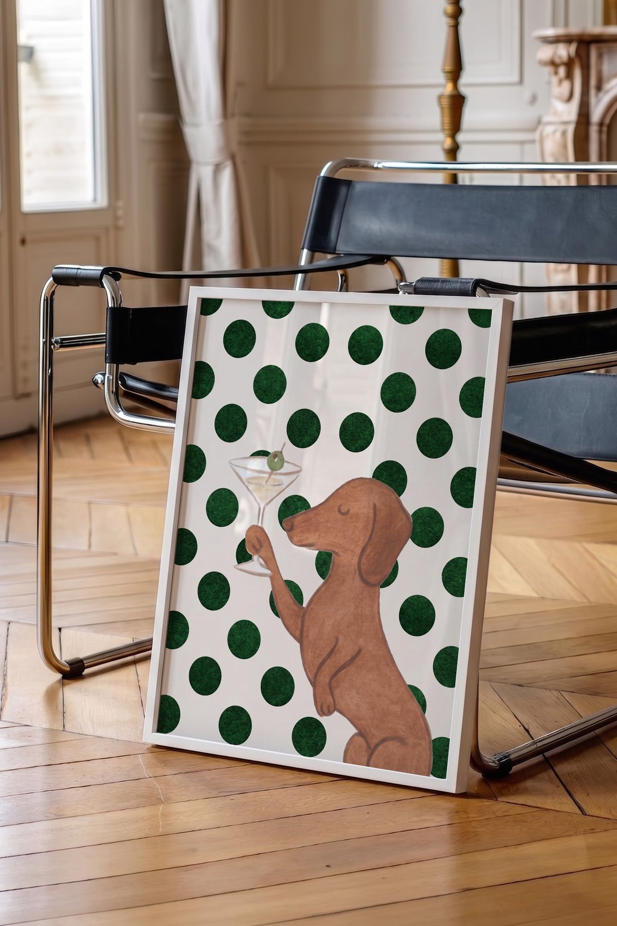 Köpek ve Martini Bardağı Poster – Beyaz Çerçeveli Tablo