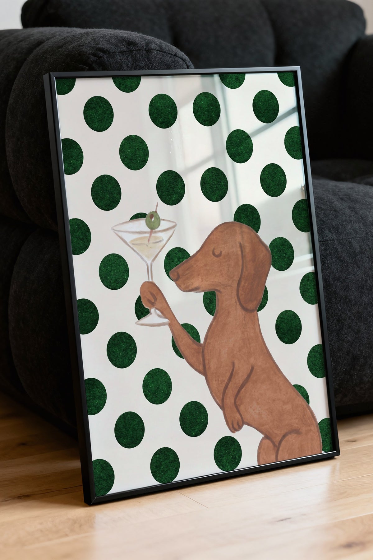Köpek ve Martini Bardağı Poster – Siyah Çerçeveli Tablo