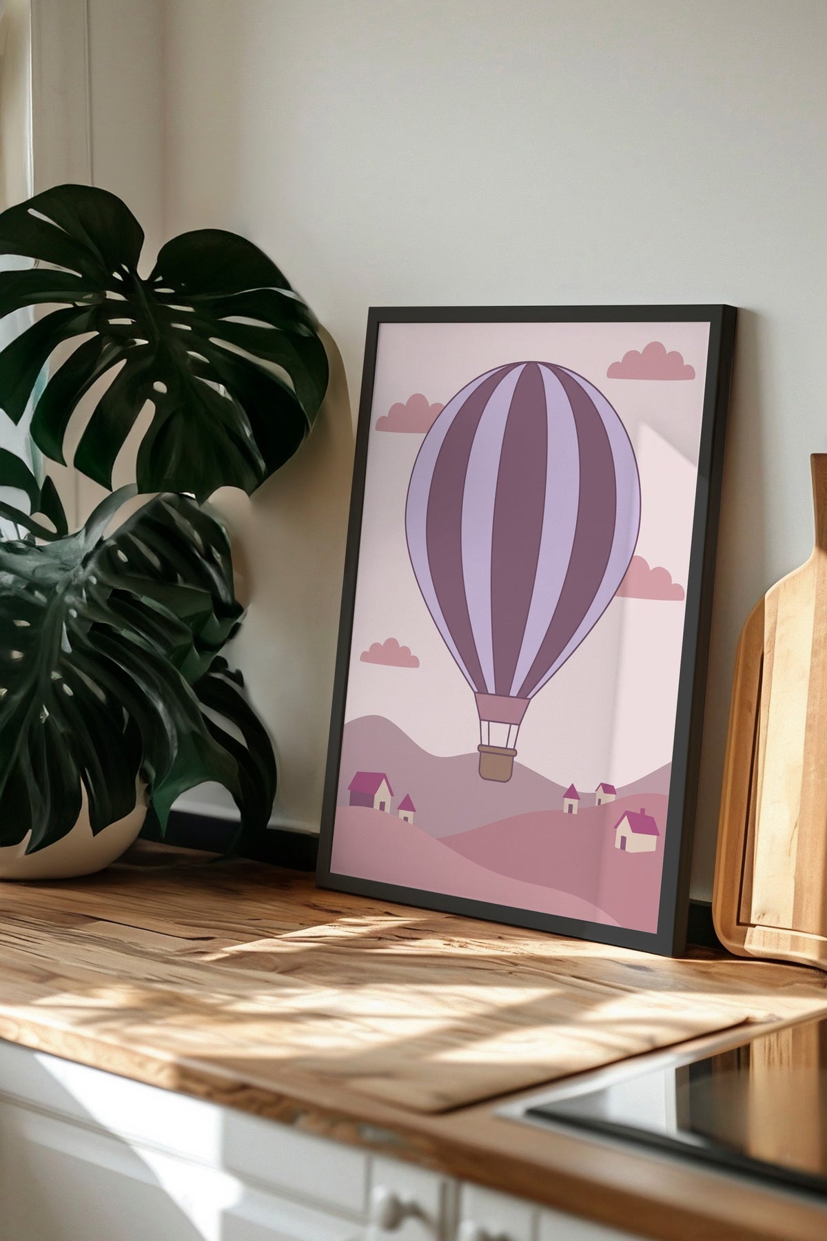 Sıcak Hava Balonlu Manzara Poster – Siyah Çerçeveli Tablo