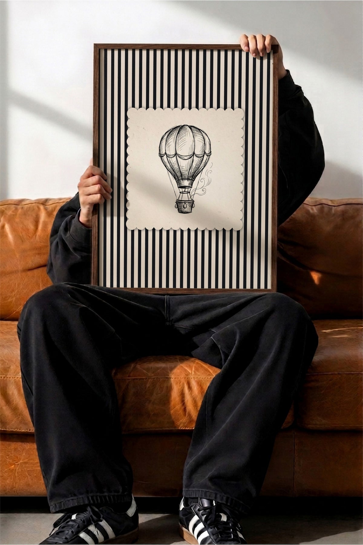 Zebra Desenli Balon İllüstrasyonu Poster – Kahverengi Çerçeveli Tablo