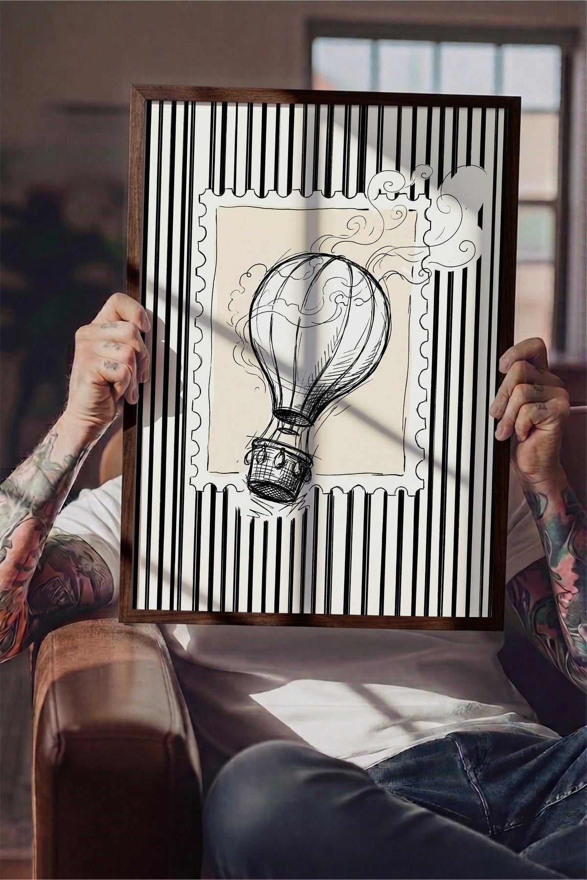 Balon Eskizi ve Fısıltılar Poster – Kahverengi Çerçeveli Tablo