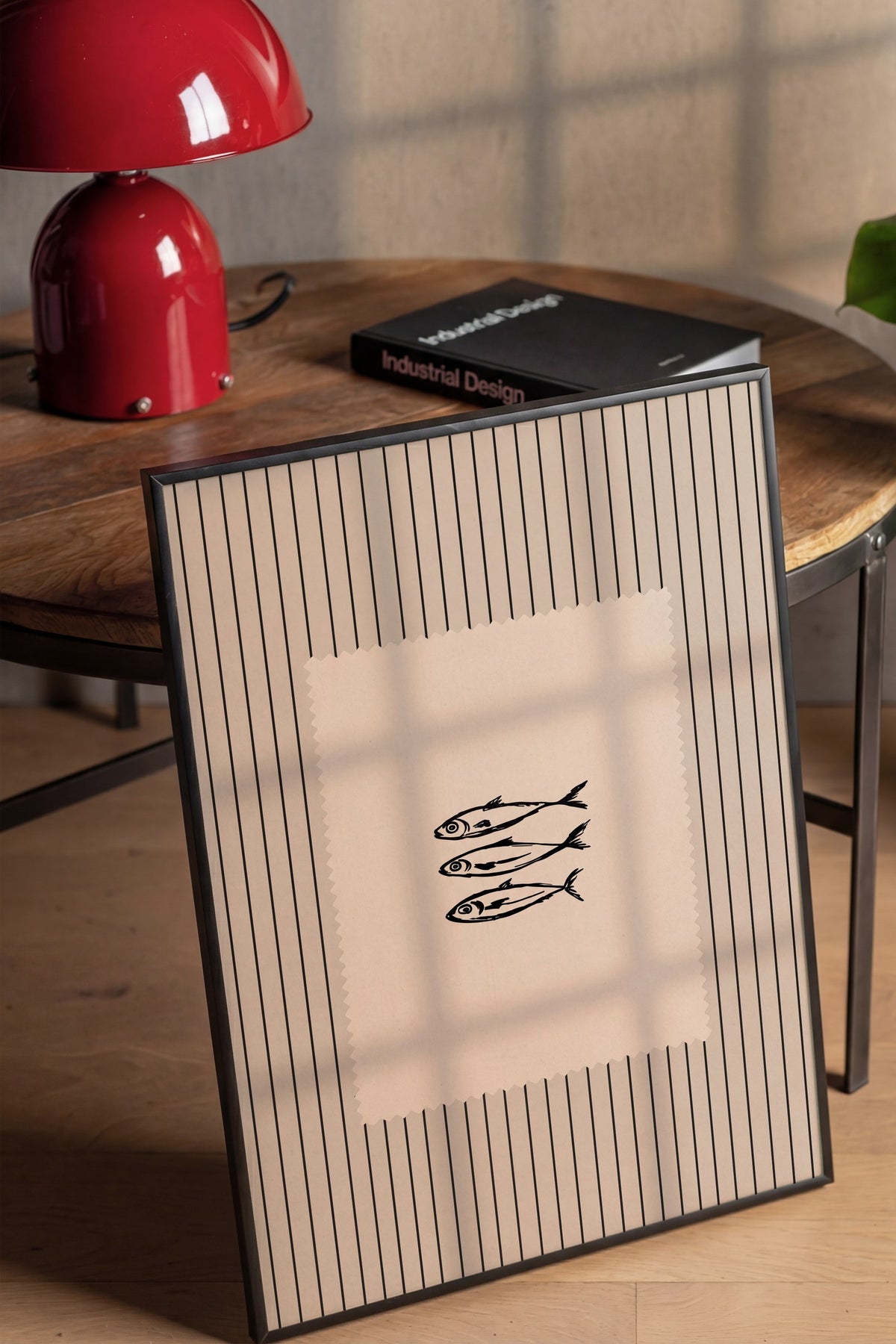 Çizgili Arka Plan Üzerinde Balıklar Poster – Siyah Çerçeveli Tablo