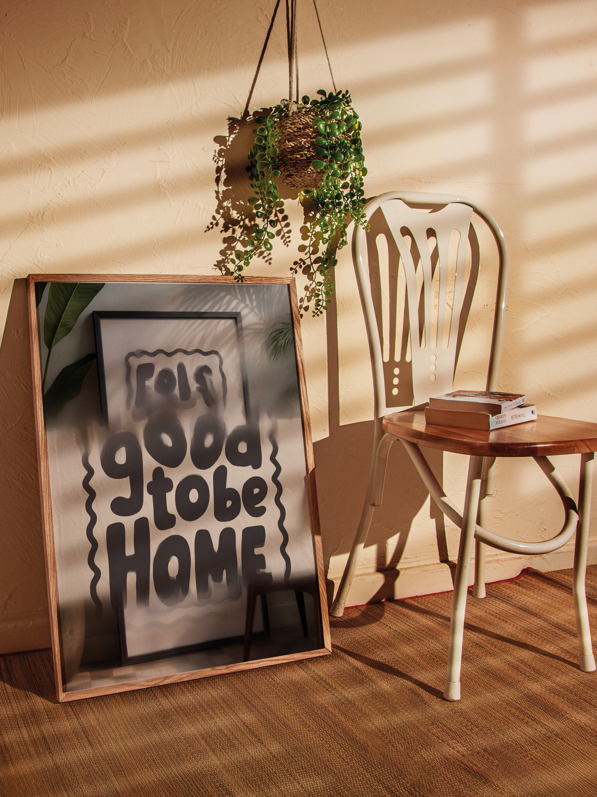 Feels good to be home Poster – Ahşap Çerçeveli Tablo