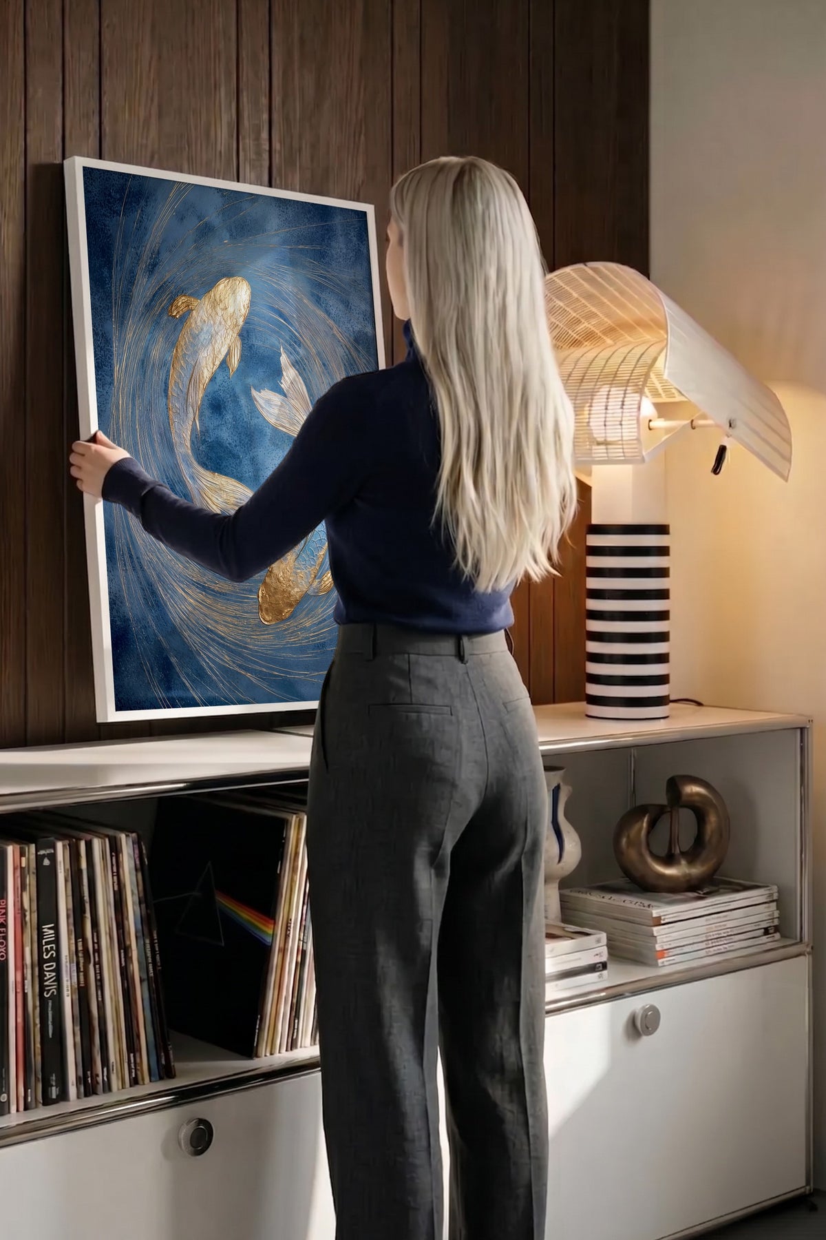 Altın Balık Döngüsü Poster – Beyaz Çerçeveli Tablo