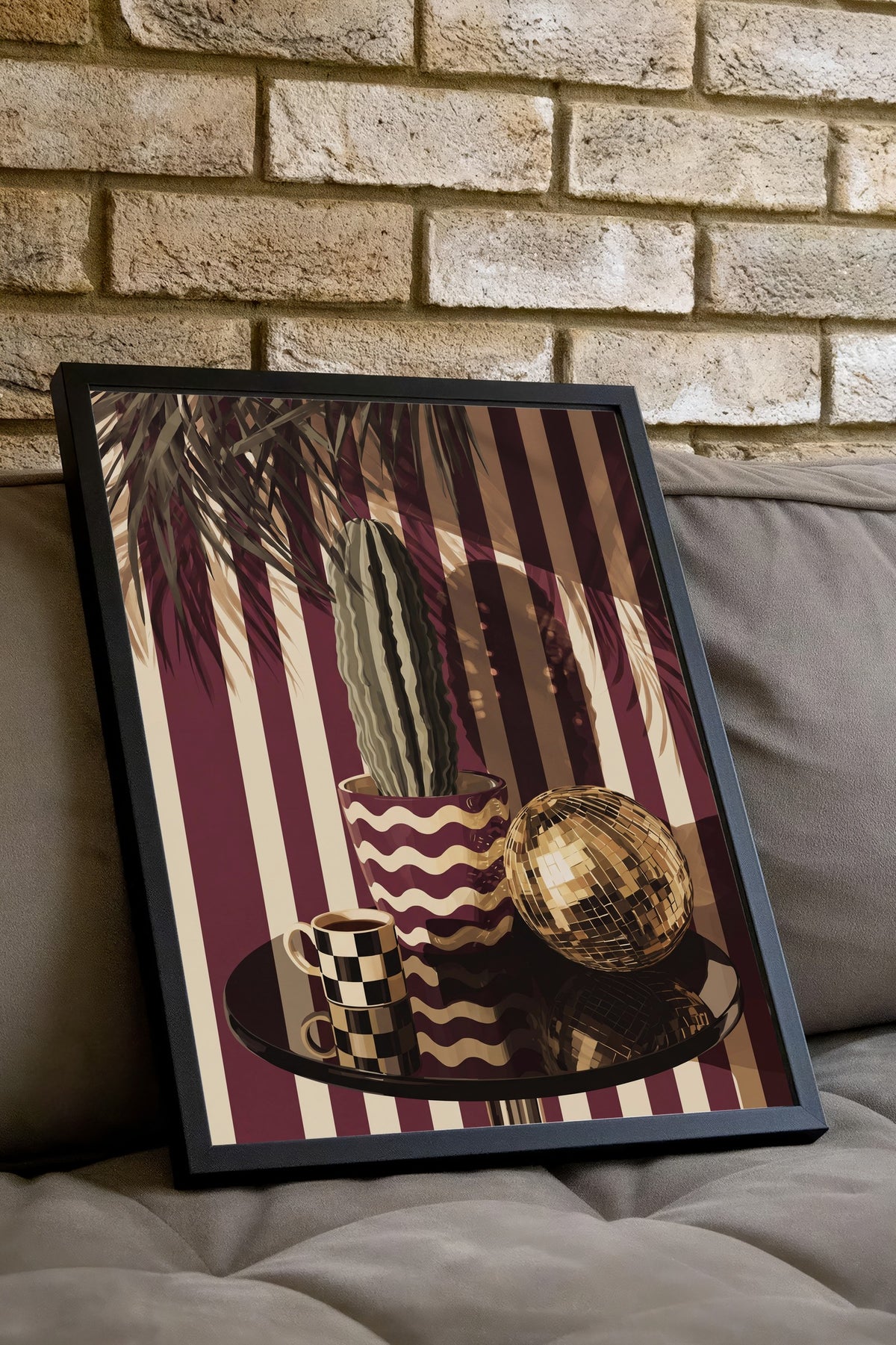 Retro Kaktüs ve Disko Küresi Poster – Siyah Çerçeveli Tablo