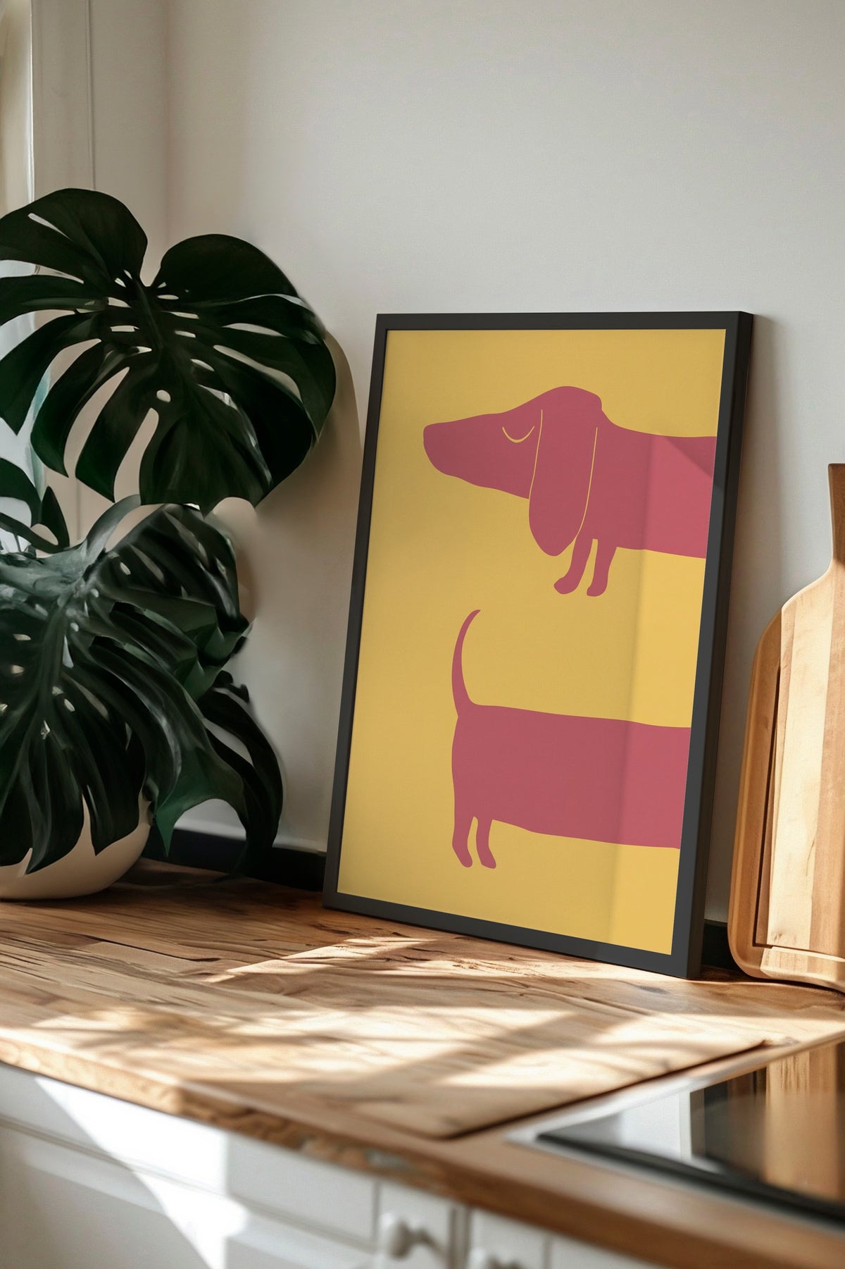 Minimalist Uzun Köpek İllüstrasyonu Poster – Siyah Çerçeveli Tablo