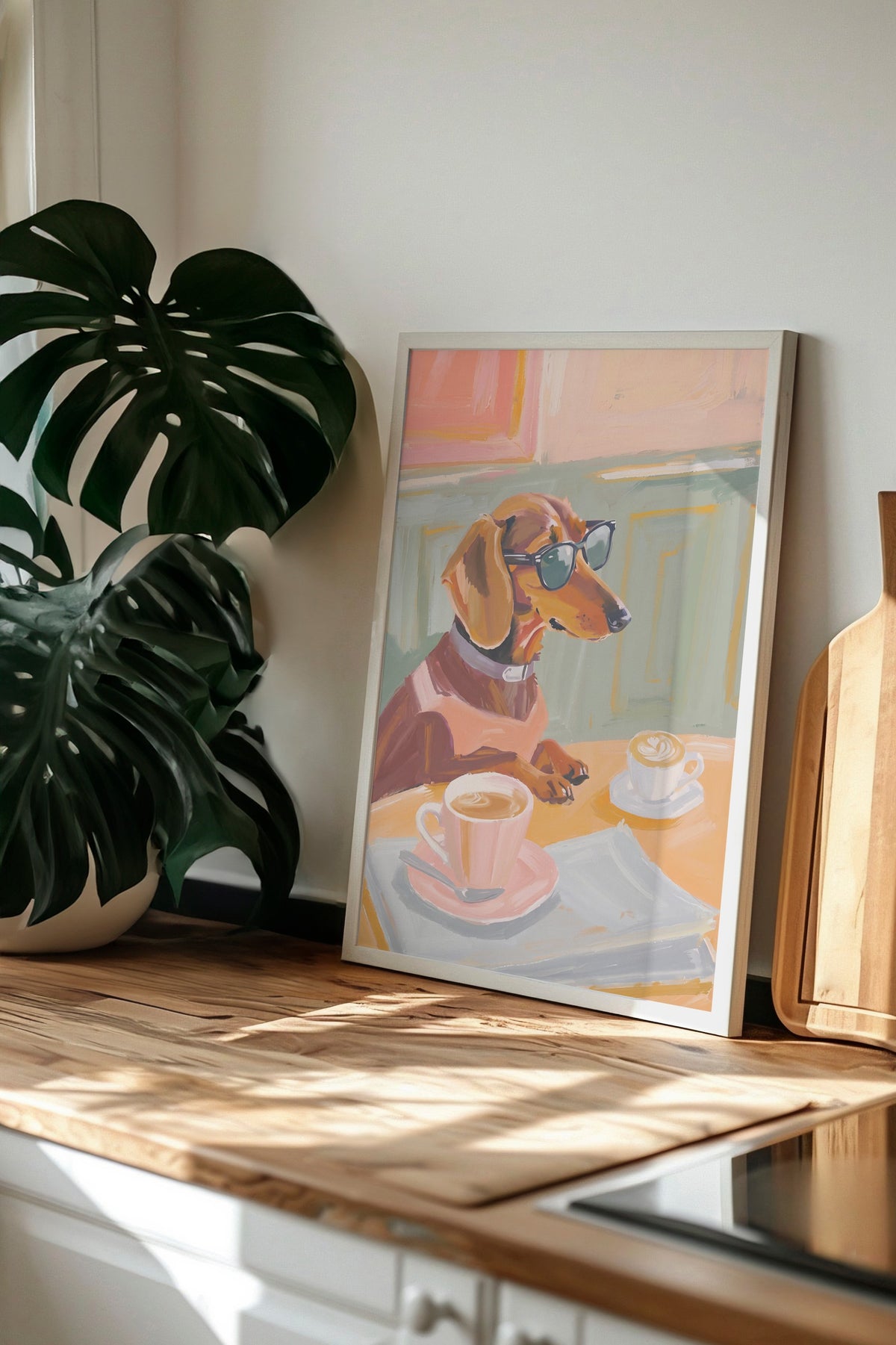 Gözlükle Kahve İçen Köpek Poster – Beyaz Çerçeveli Tablo
