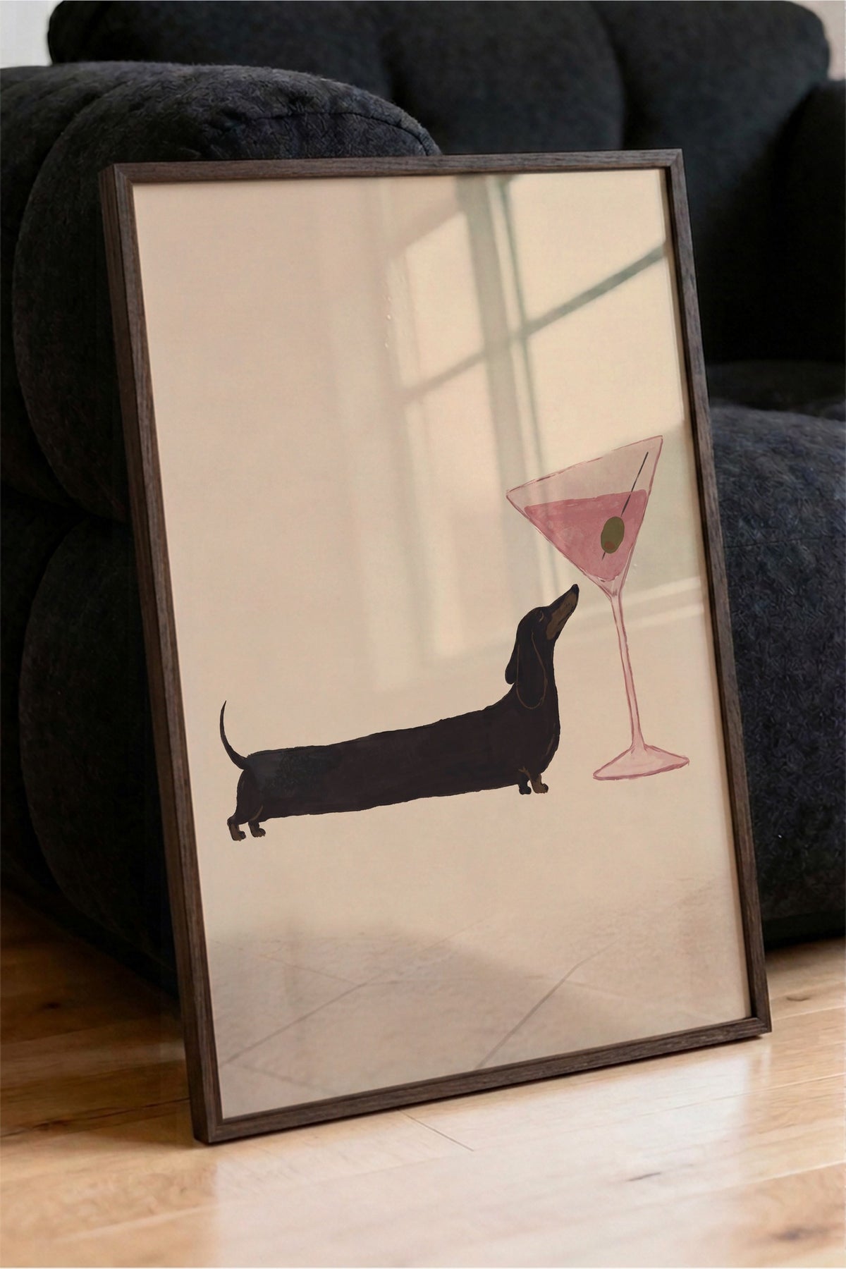 Kokteyl Bardağı ve Köpek Poster – Kahverengi Çerçeveli Tablo