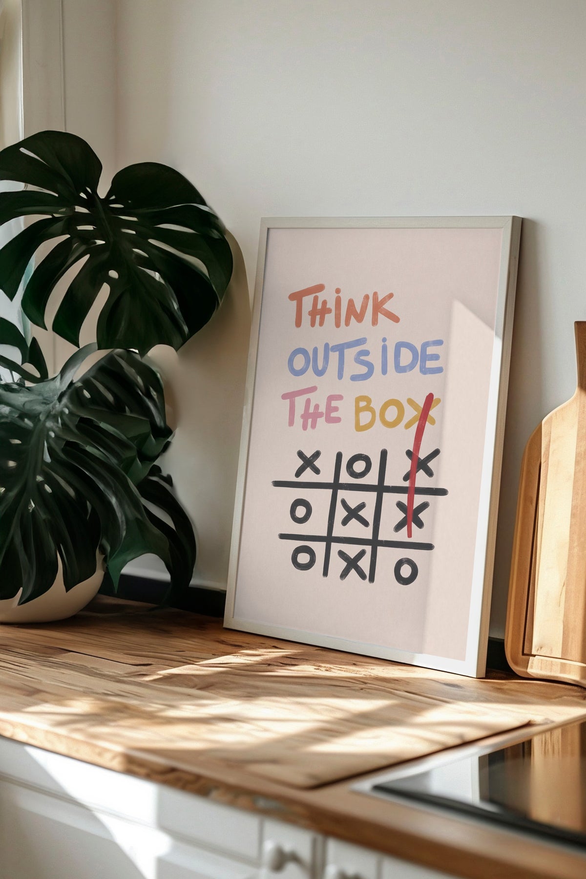 Think Outside The Box Poster – Beyaz Çerçeveli Tablo