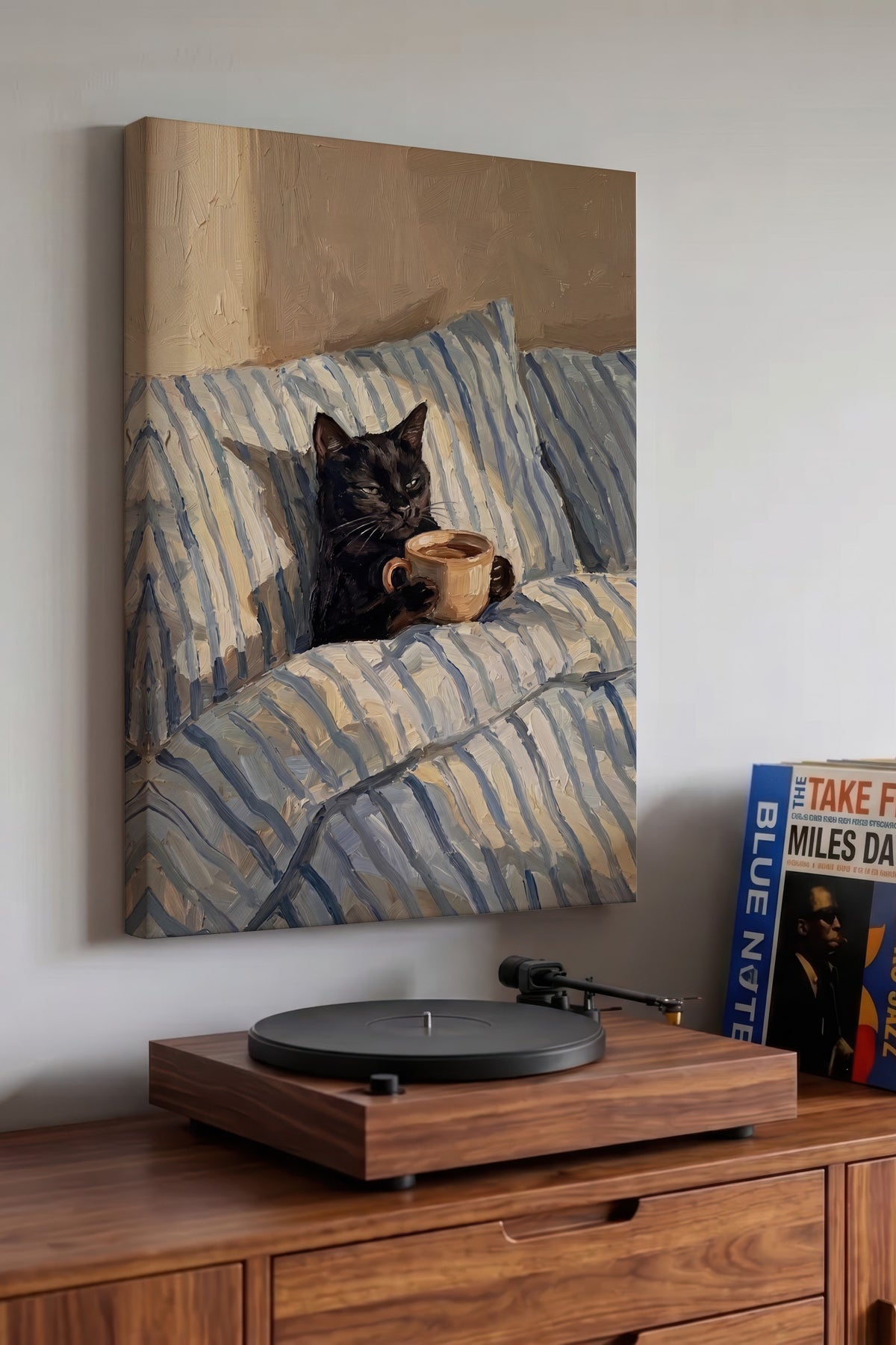 Kahve İçen Kedi Kanvas Tablo