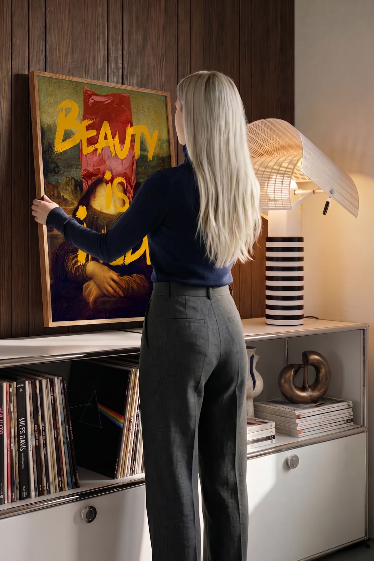 Beauty Is Inside Poster – Ahşap Çerçeveli Tablo