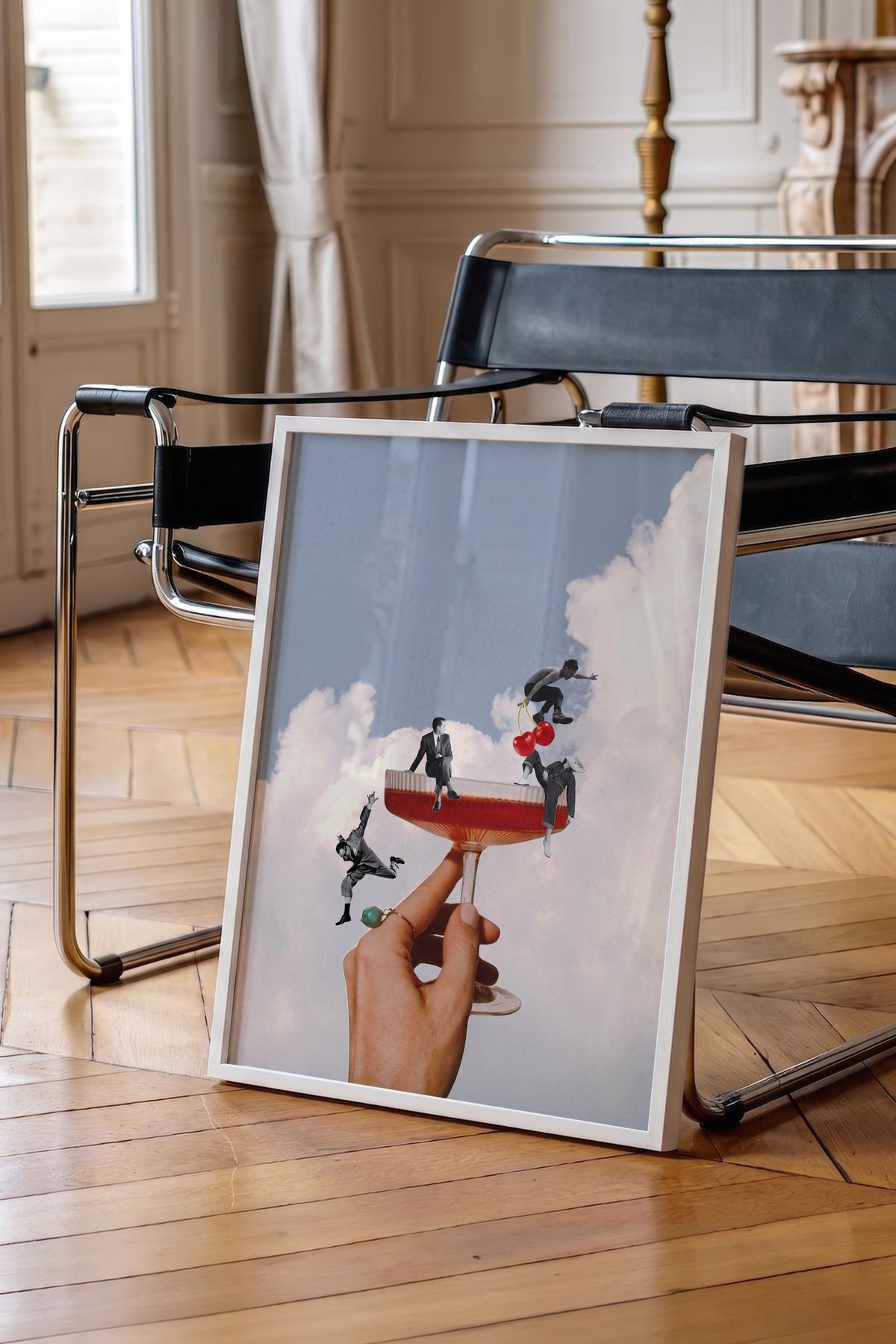Fincan Üzerinde Dans Eden İnsanlar Poster – Beyaz Çerçeveli Tablo