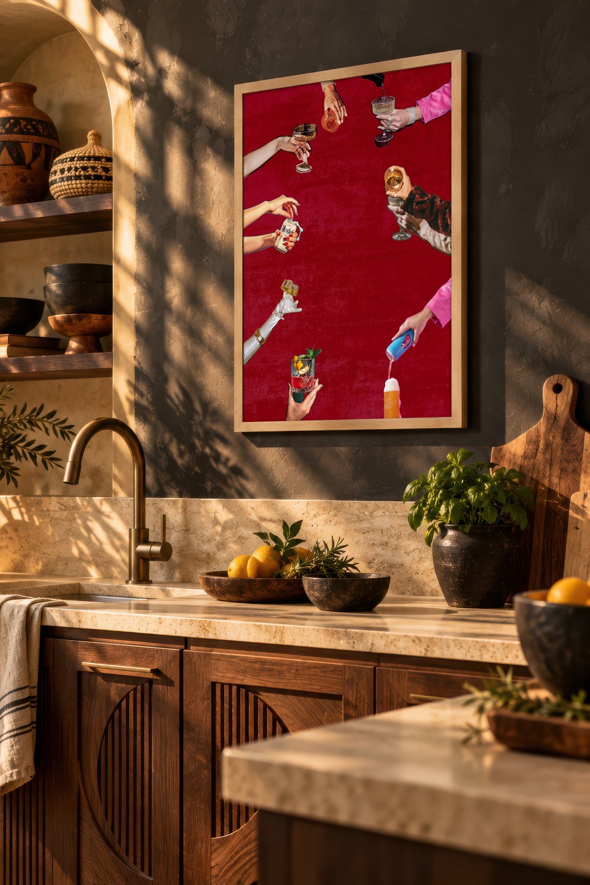 Retro Tarzda İçecek Sunumu Poster – Ahşap Çerçeveli Tablo