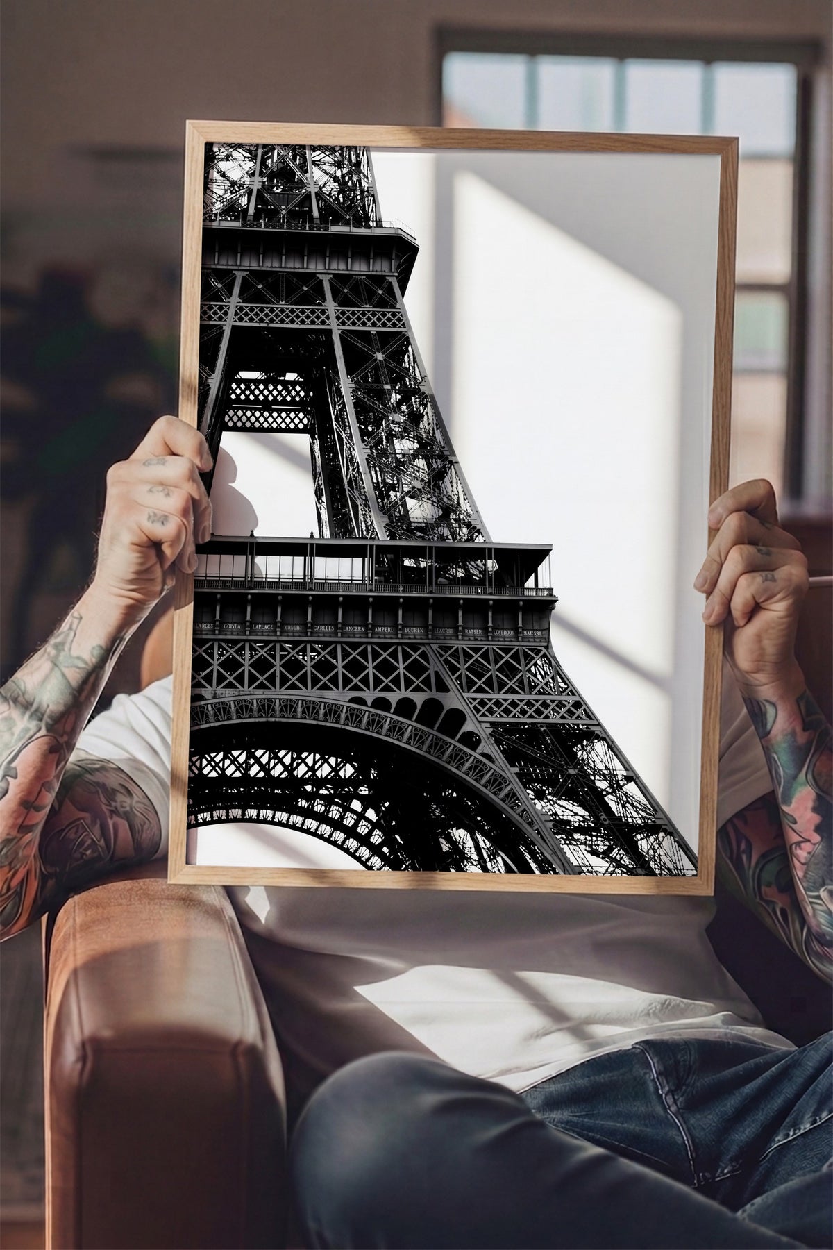 Eiffel Kulesi Detayları Poster – Ahşap Çerçeveli Tablo