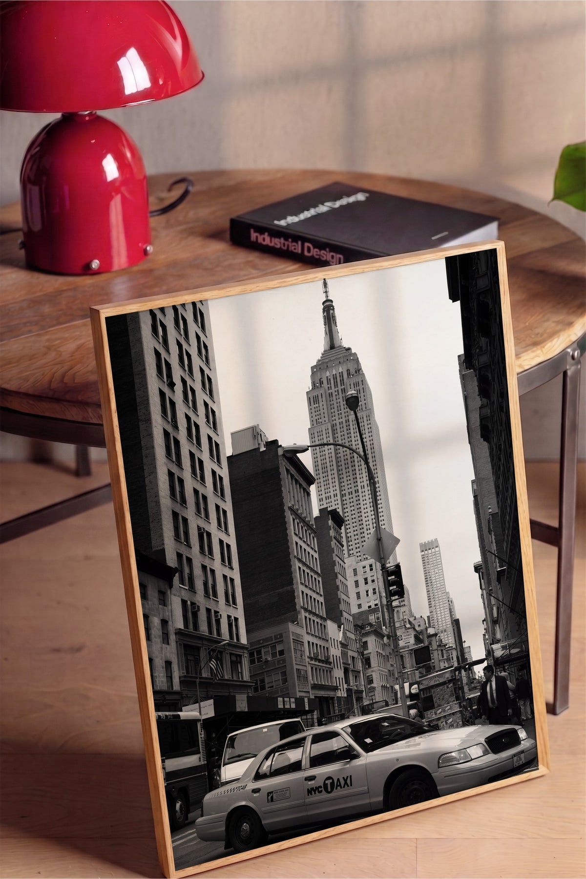 Empire State ve New York Sokakları Poster – Ahşap Çerçeveli Tablo