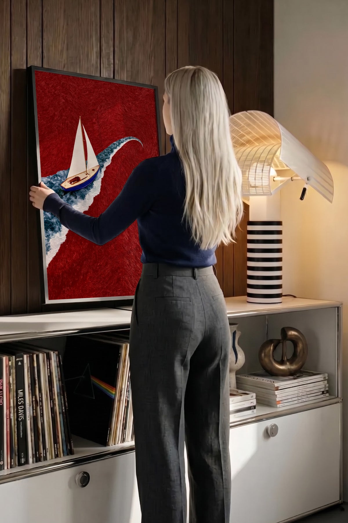 Dalga Üzerinde Yelkenli Poster – Siyah Çerçeveli Tablo