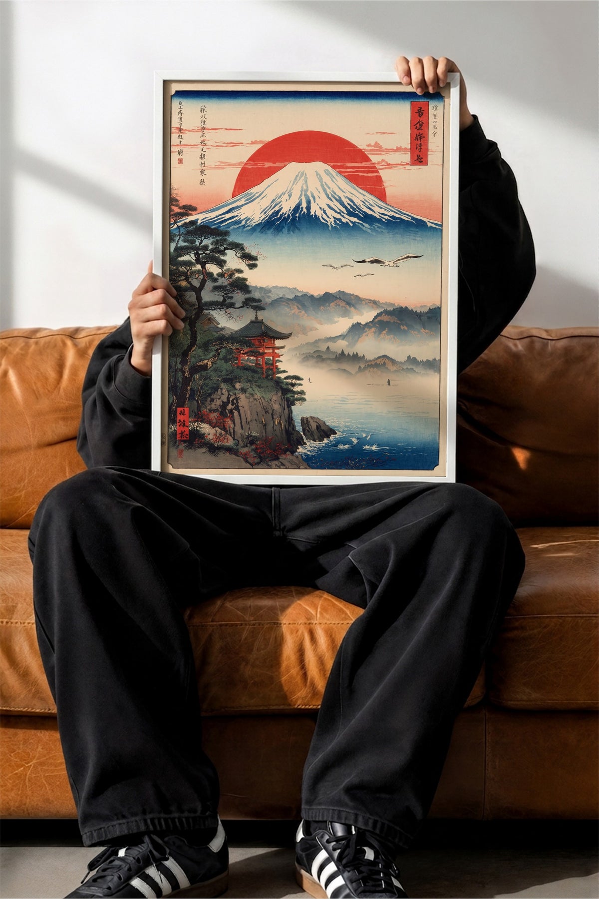 Mount Fuji ve Kırmızı Güneş Poster – Beyaz Çerçeveli Tablo