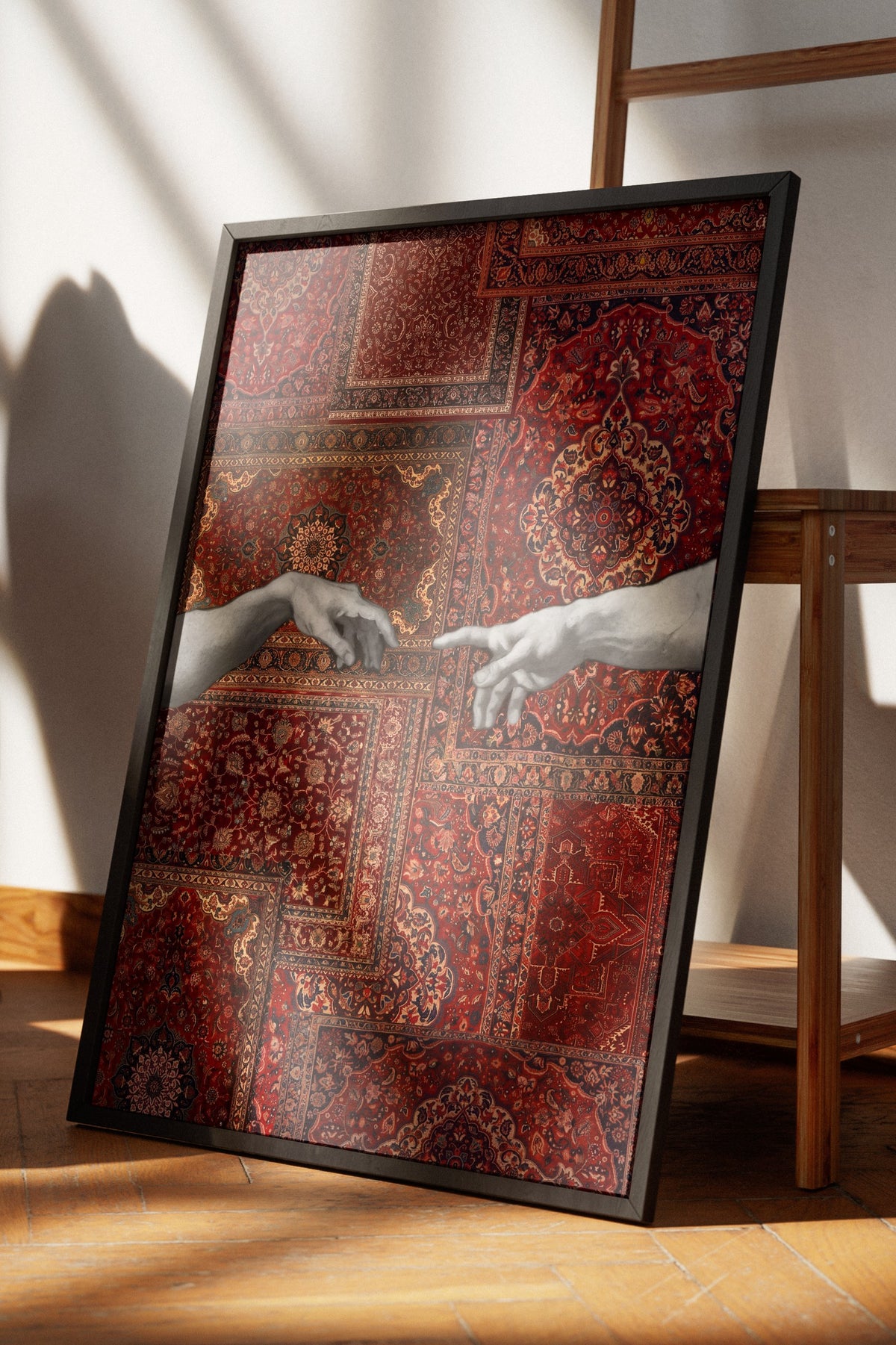 Halı Deseni Üzerinde Tanrı ve Adem Poster – Siyah Çerçeveli Tablo
