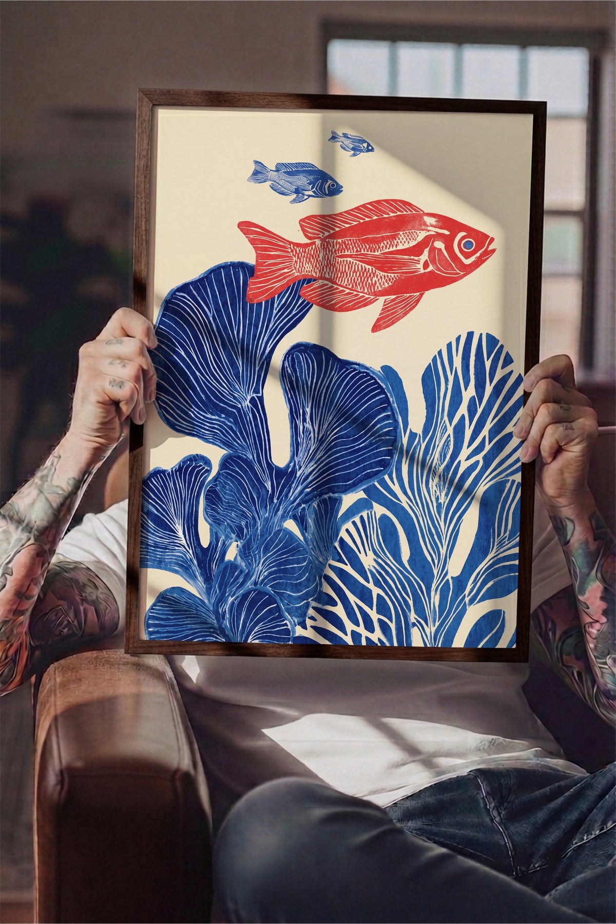 Kırmızı Balık ve Mercan Baskısı Poster – Kahverengi Çerçeveli Tablo