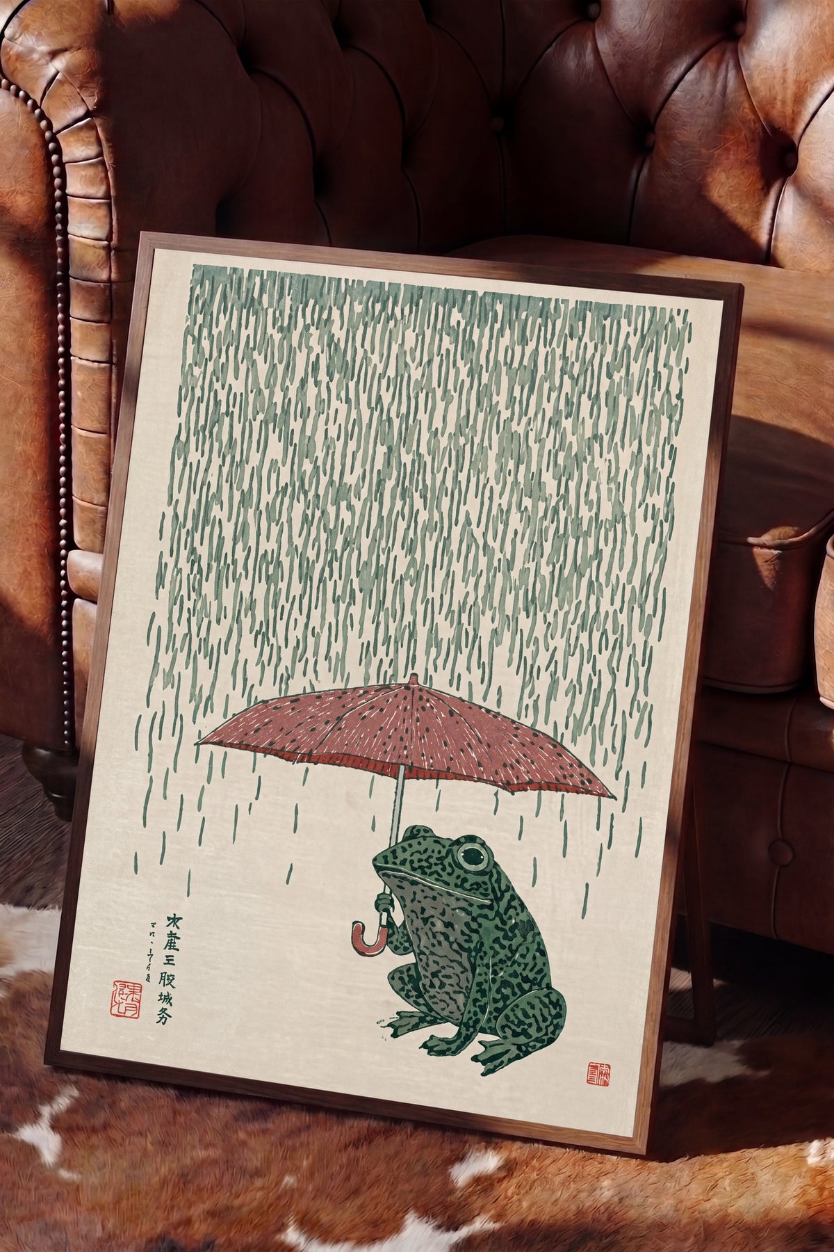 Yağmurda Şemsiyeli Kurbağa Poster – Kahverengi Çerçeveli Tablo