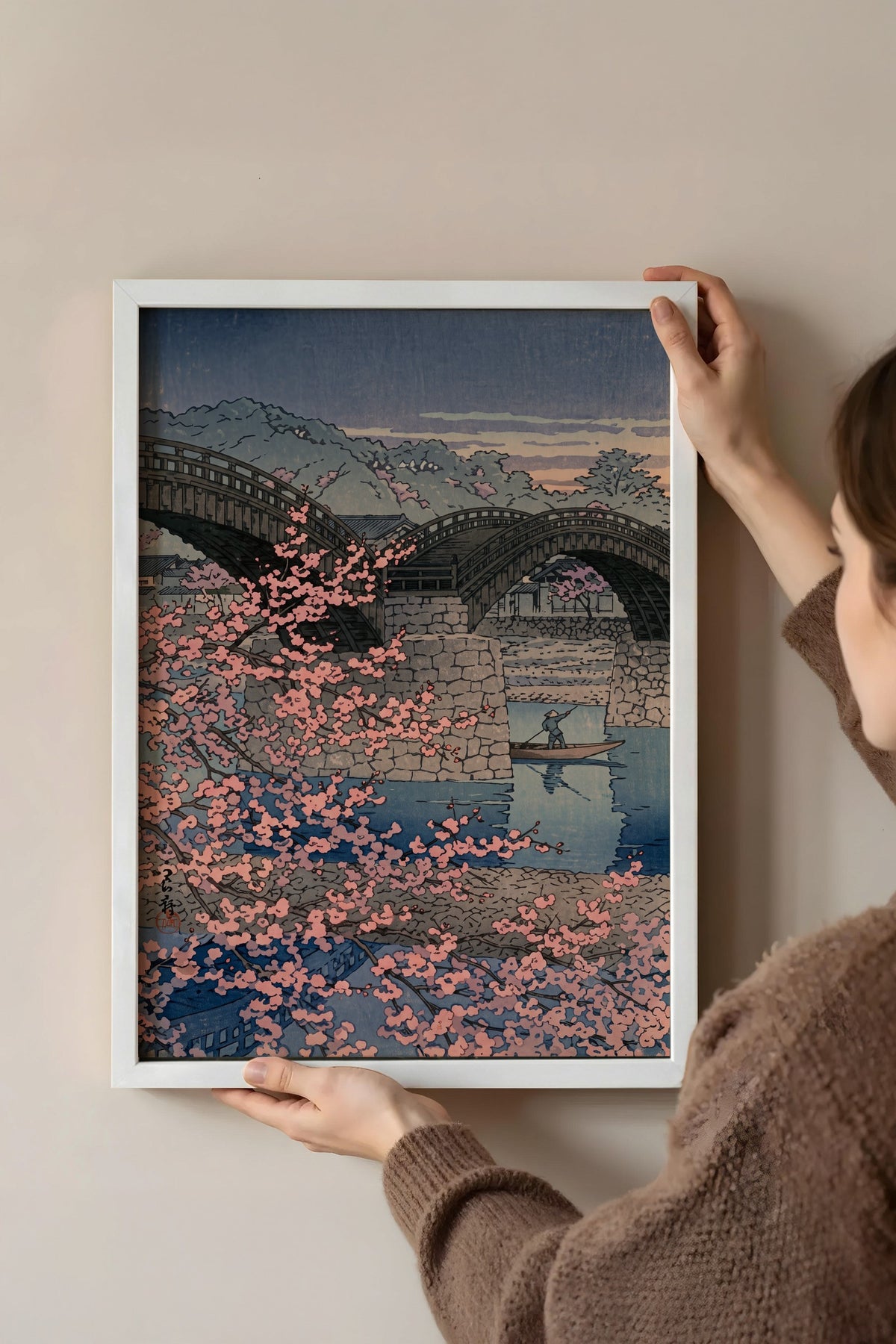 Kiraz Çiçekli Köprü Manzarası Poster – Beyaz Çerçeveli Tablo