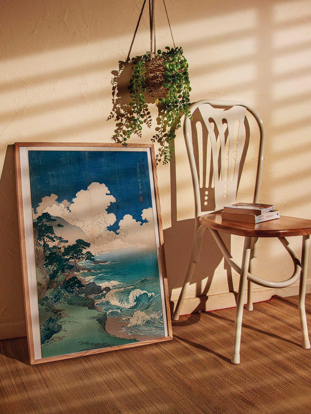 Fırtınalı Deniz Kıyısında Çam Ağaçları Poster – Ahşap Çerçeveli Tablo
