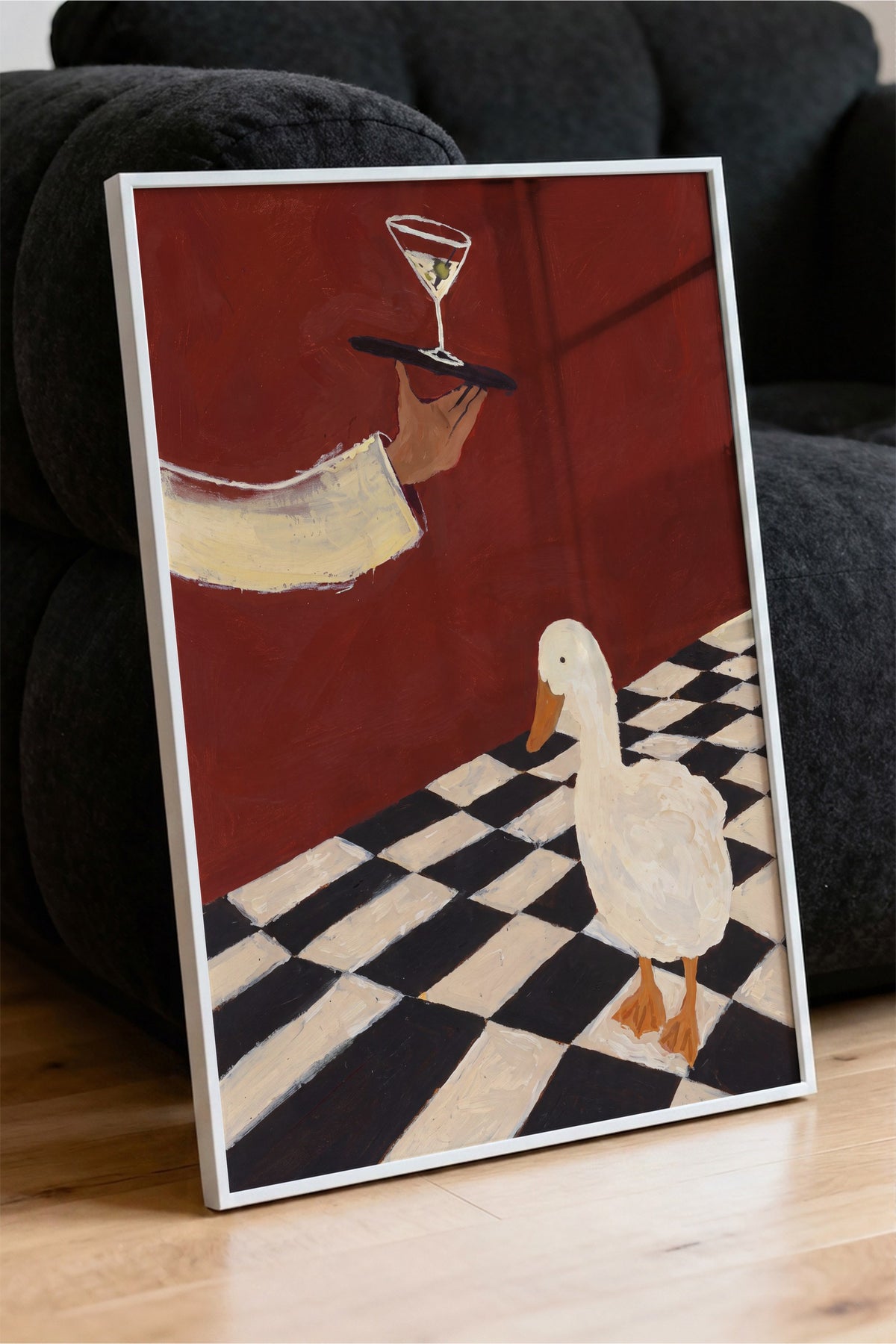 Zarif Ördeğe Martini İkramı Poster – Beyaz Çerçeveli Tablo