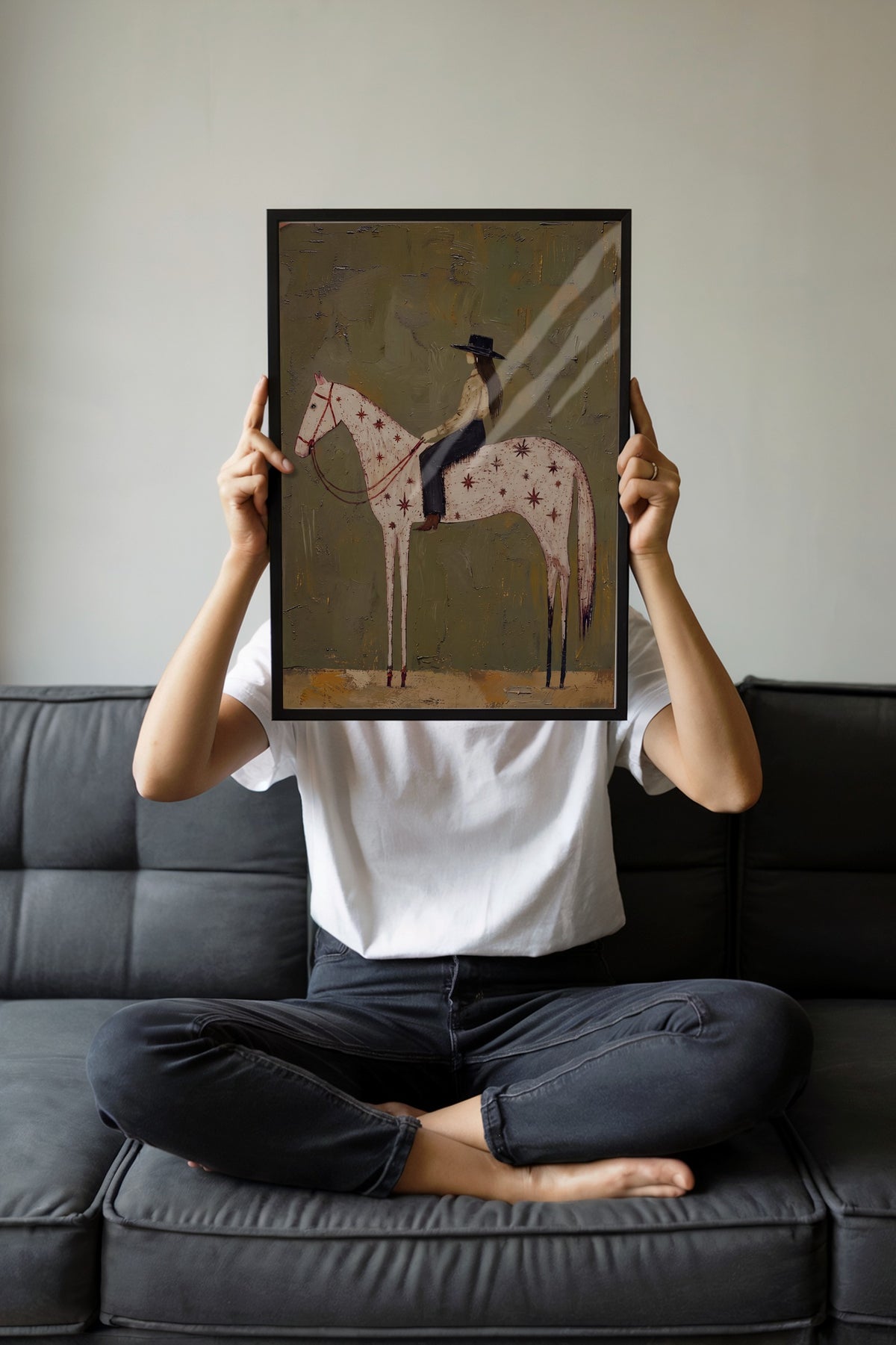 Yıldızlı At Üstünde Kovboy Kız Poster – Siyah Çerçeveli Tablo