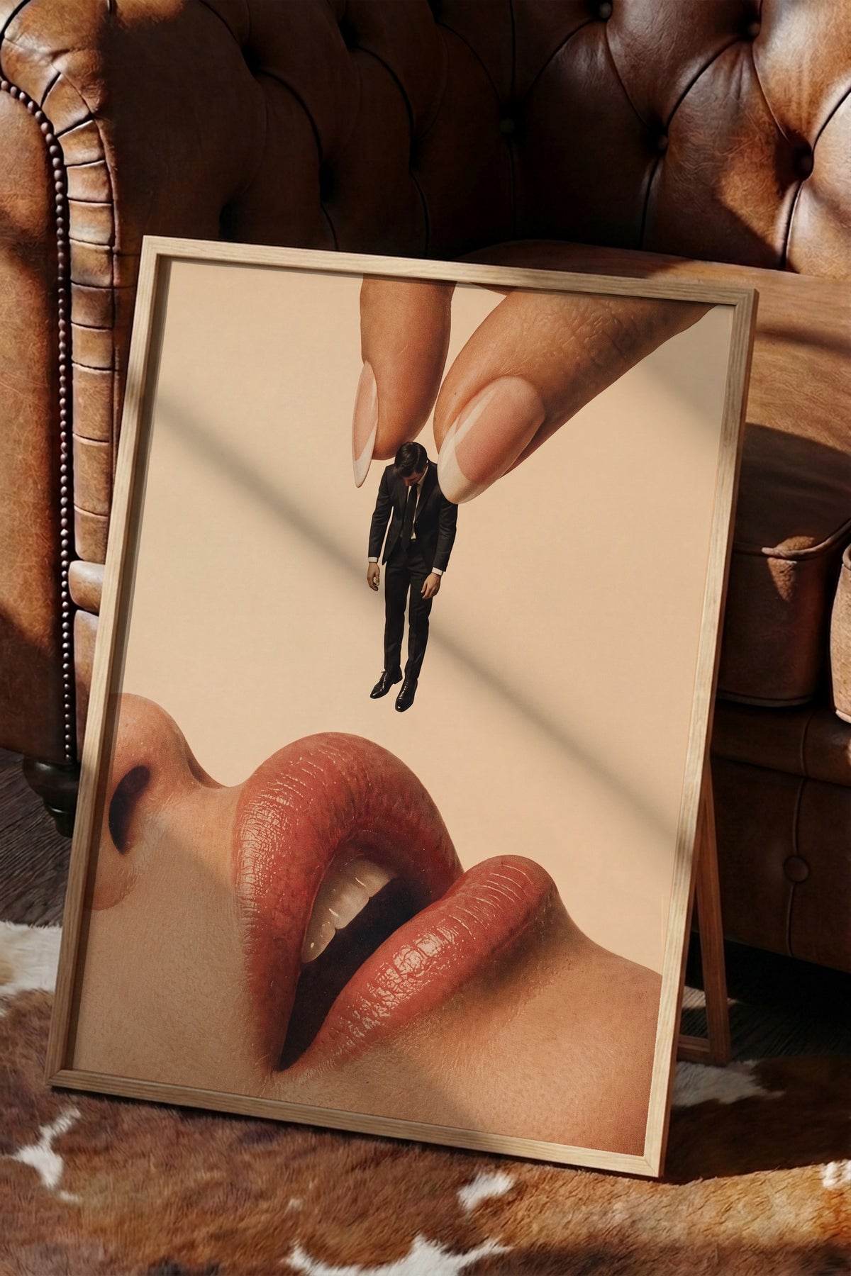 Dudaklar ve Küçük Adam Kolajı Poster – Ahşap Çerçeveli Tablo