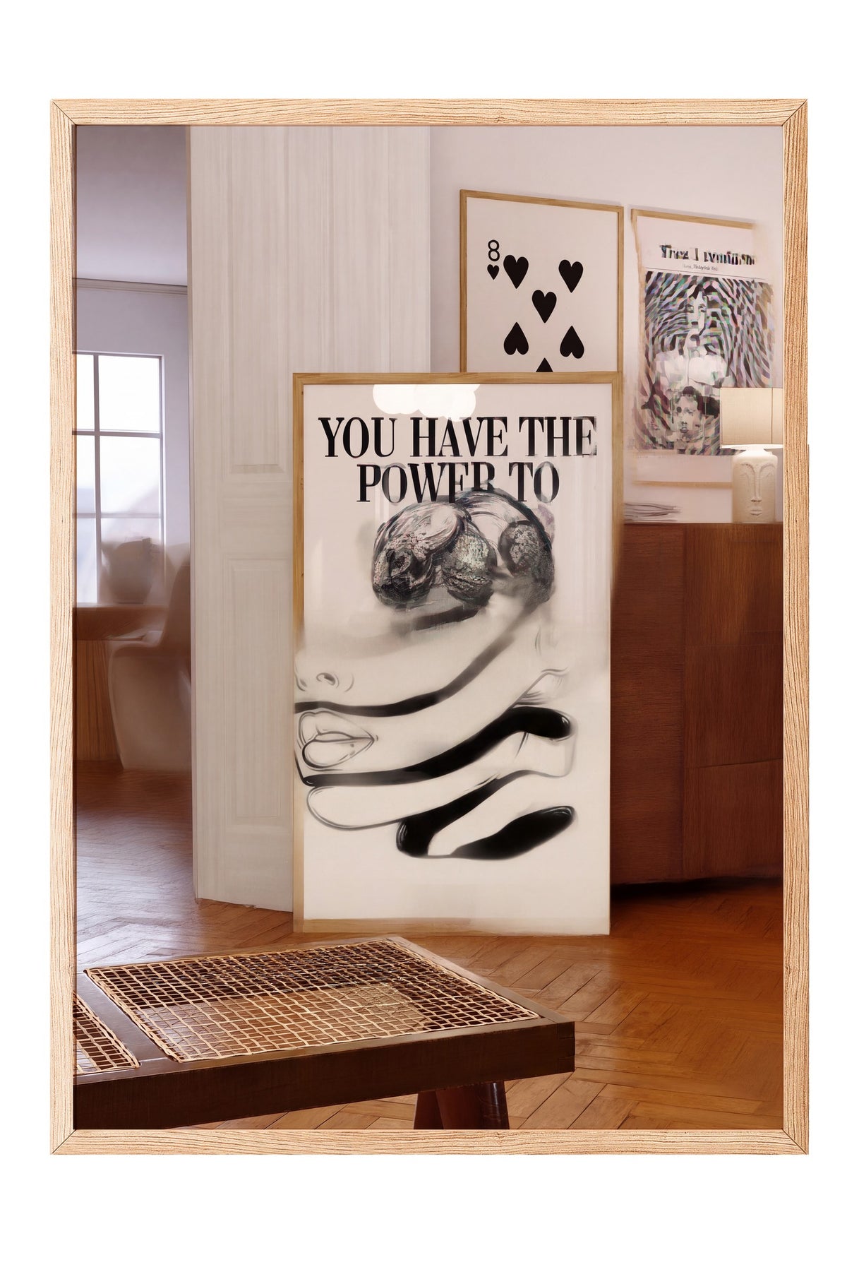 Gücün Elinde Tipografik Kompozisyon Poster – Ahşap Çerçeveli Tablo