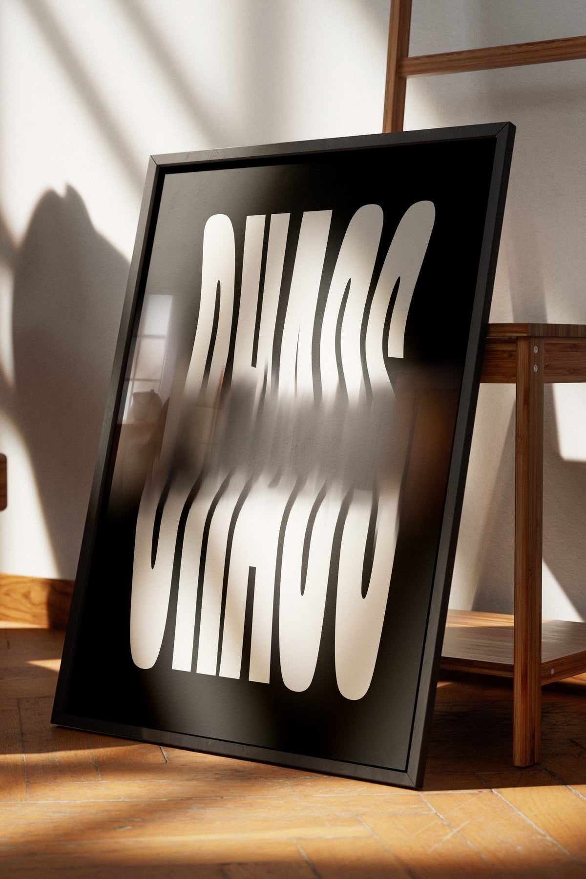 Bulanık Kaos Yazısı Poster – Siyah Çerçeveli Tablo