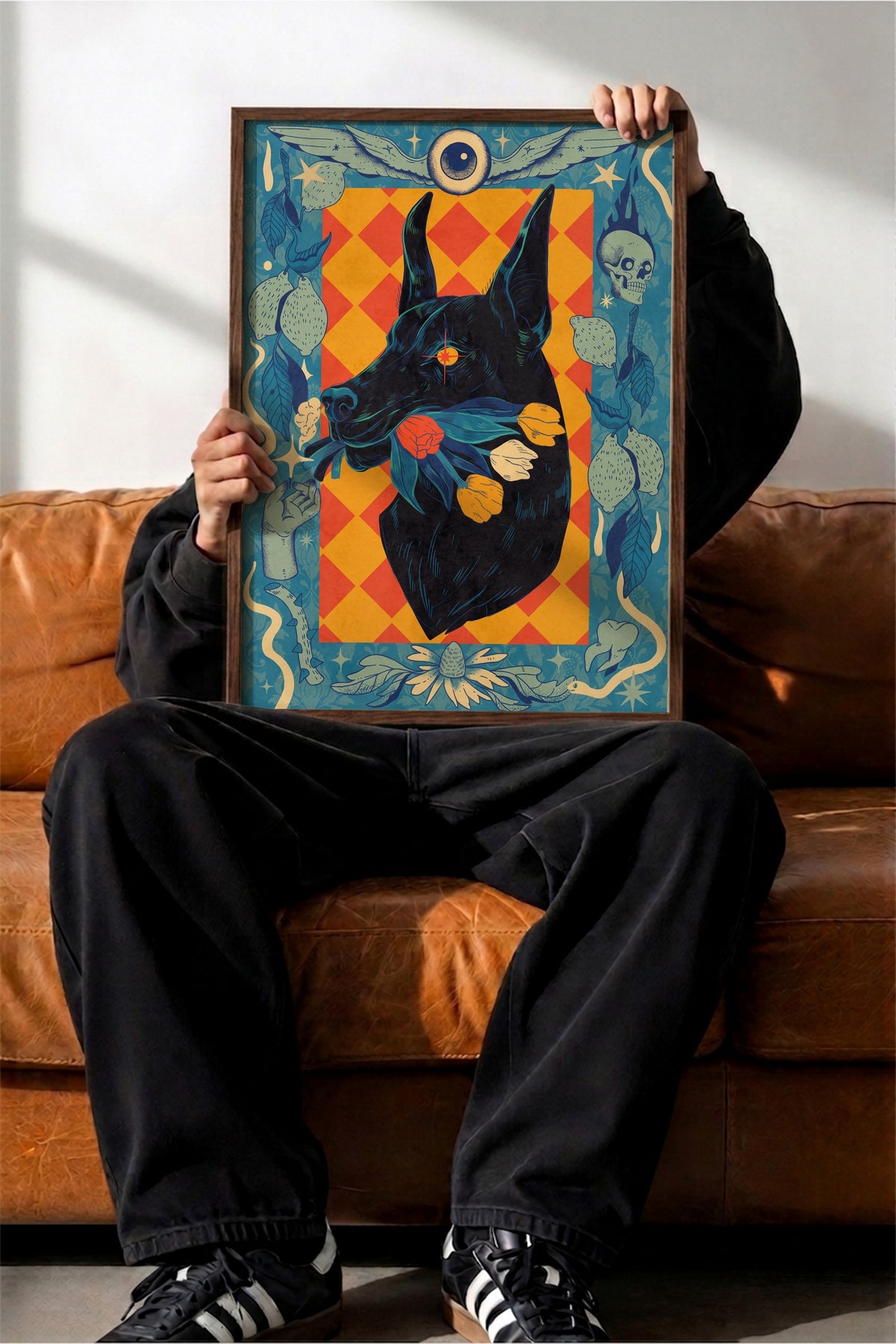 Çiçekli Doberman Portresi Poster – Kahverengi Çerçeveli Tablo