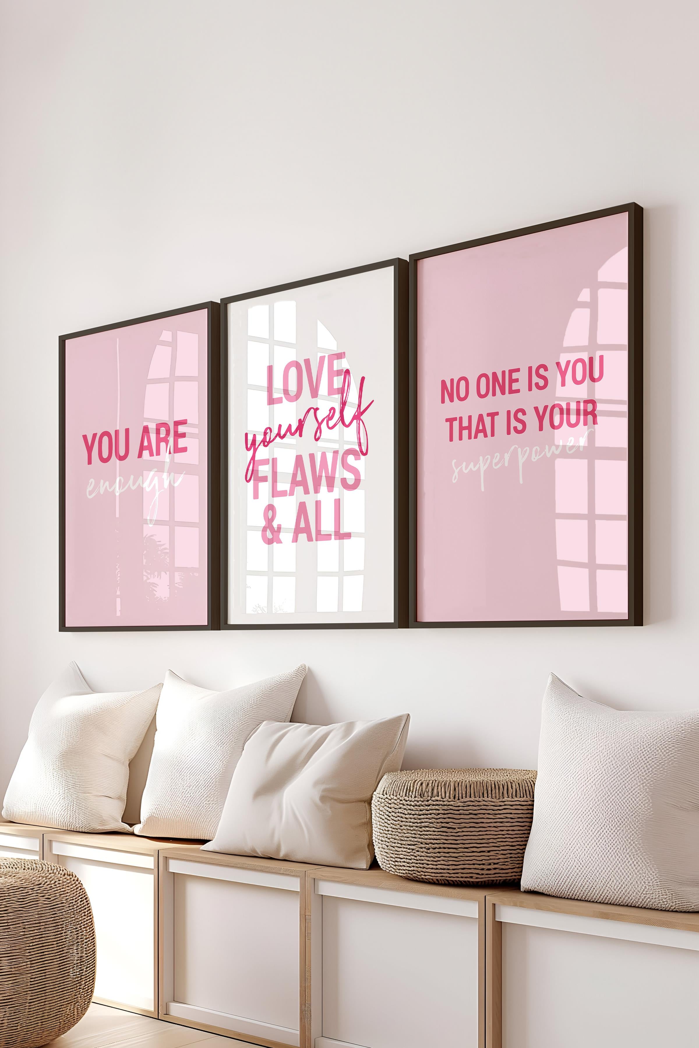 Pembe Tablo Seti, 3 Adet Siyah Çerçeve ve Poster - Yatak Odası Dekoru, Mutfak, Salon Duvar Dekoru