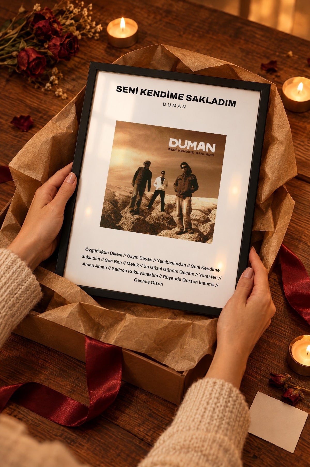 Beyaz Şarkı Listesi Albüm Tablosu – hediye, Siyah çerçeve
