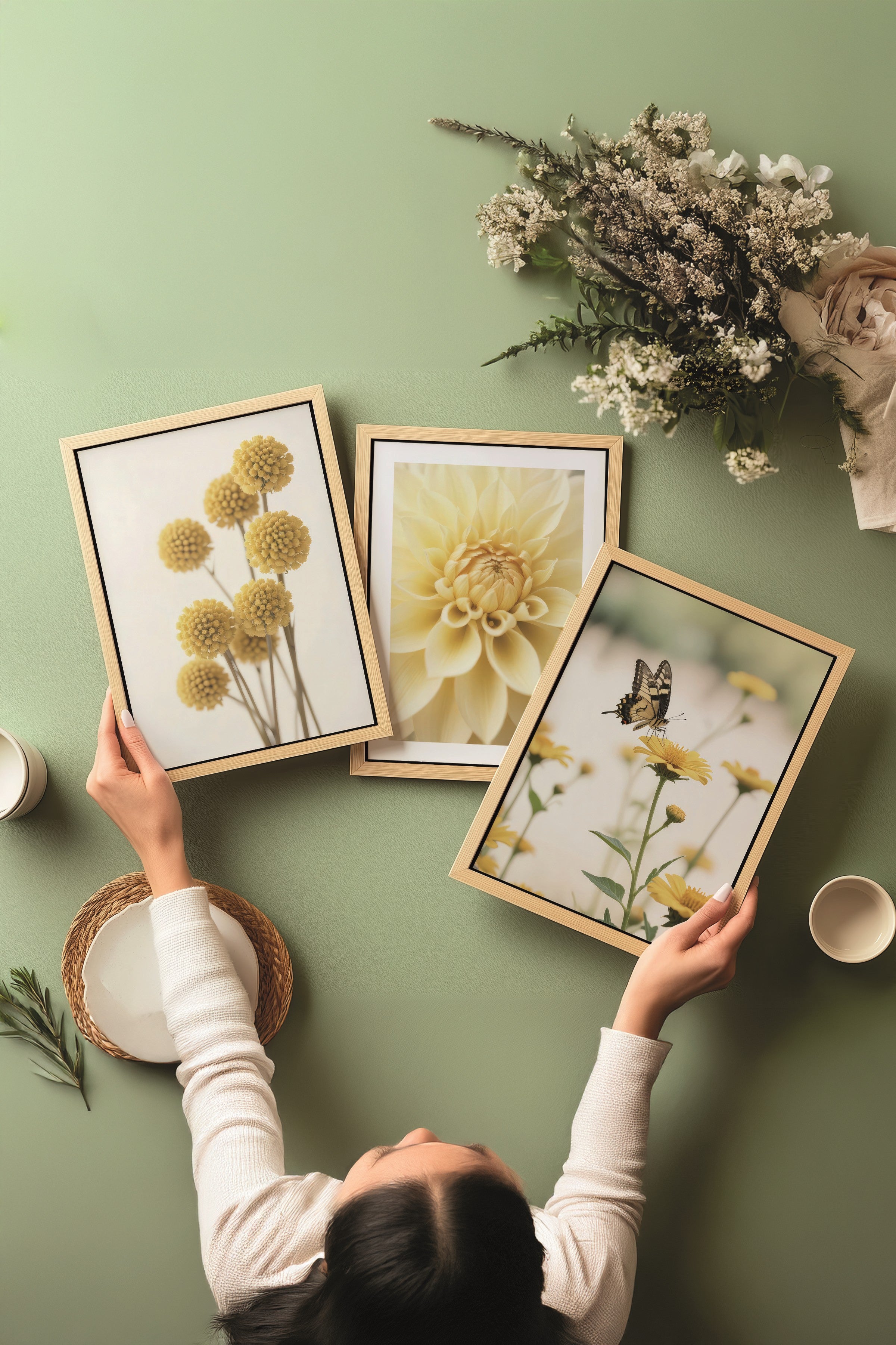 Ahşap Tablo Seti, 3 Adet Ahşap Çerçeveli Poster Bees & Flowers Model No:300805, Sarı Duvar Dekoru