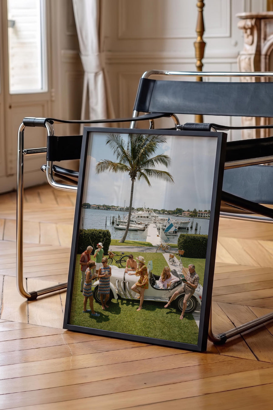 Kıyı Kenarında Tatil Buluşması Old Money Tasarımlar Poster – Siyah Çerçeveli Tablo