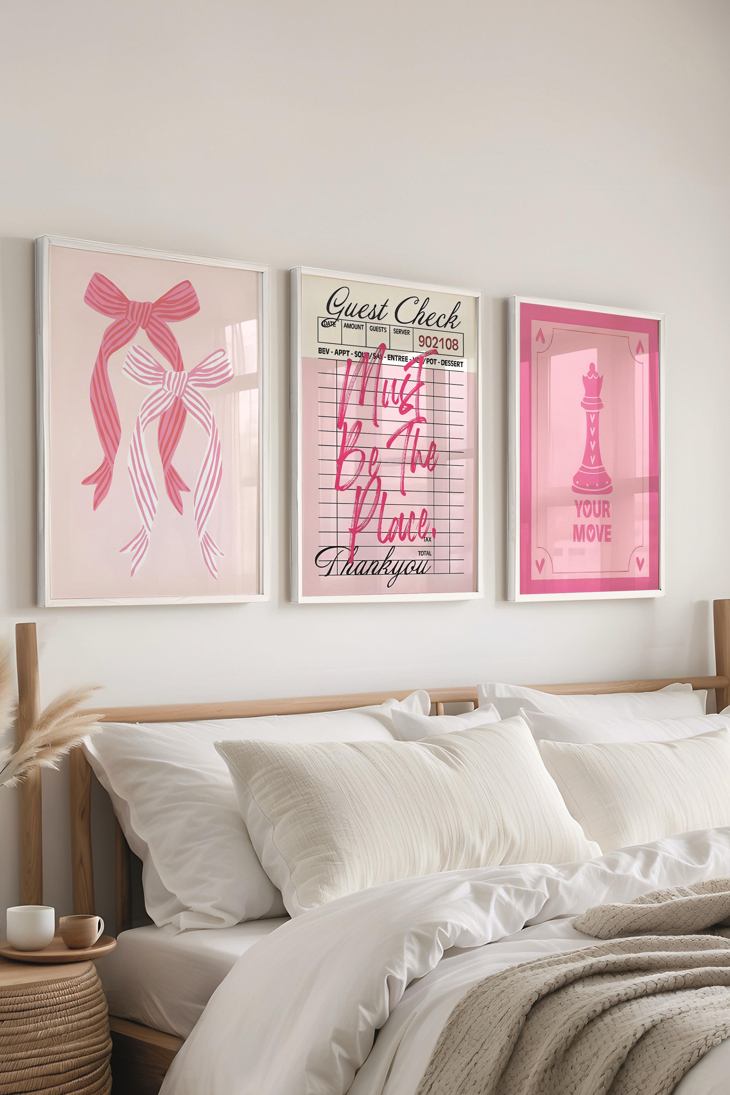 Beyaz Çerçeveli Tablo Seti, Pembe İllustrasyon Duvar Tablosu, 3 Adet Poster Seti, No:300788