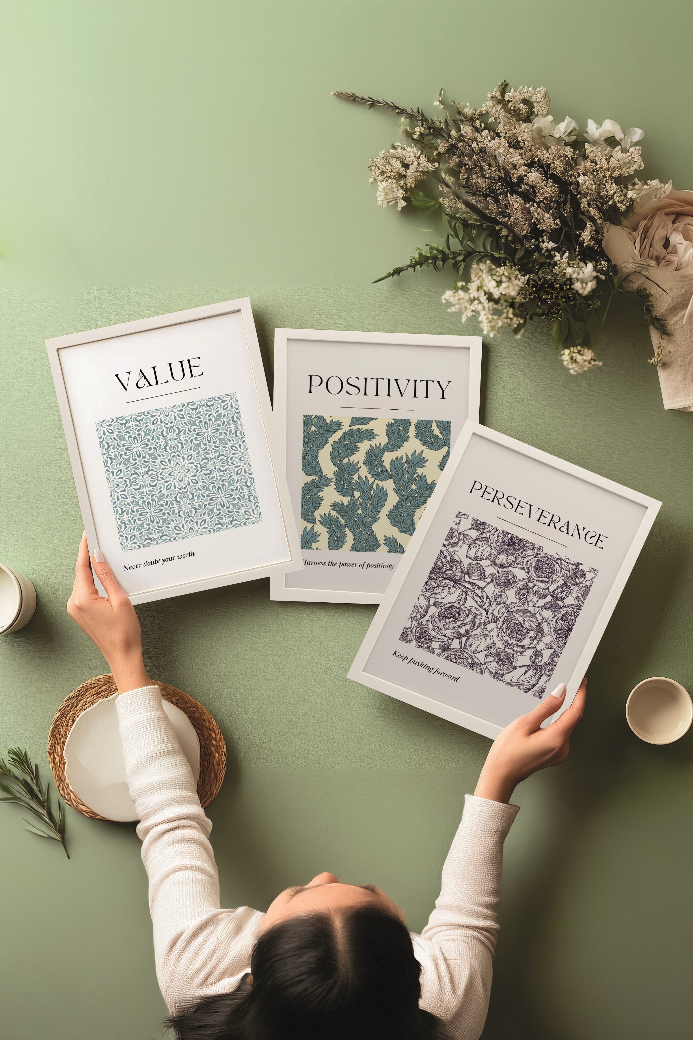 Beyaz Tablo Seti, 3 Adet Beyaz Çerçeveli Poster Values Model No:300847, Mavi ve Mor Duvar Dekoru
