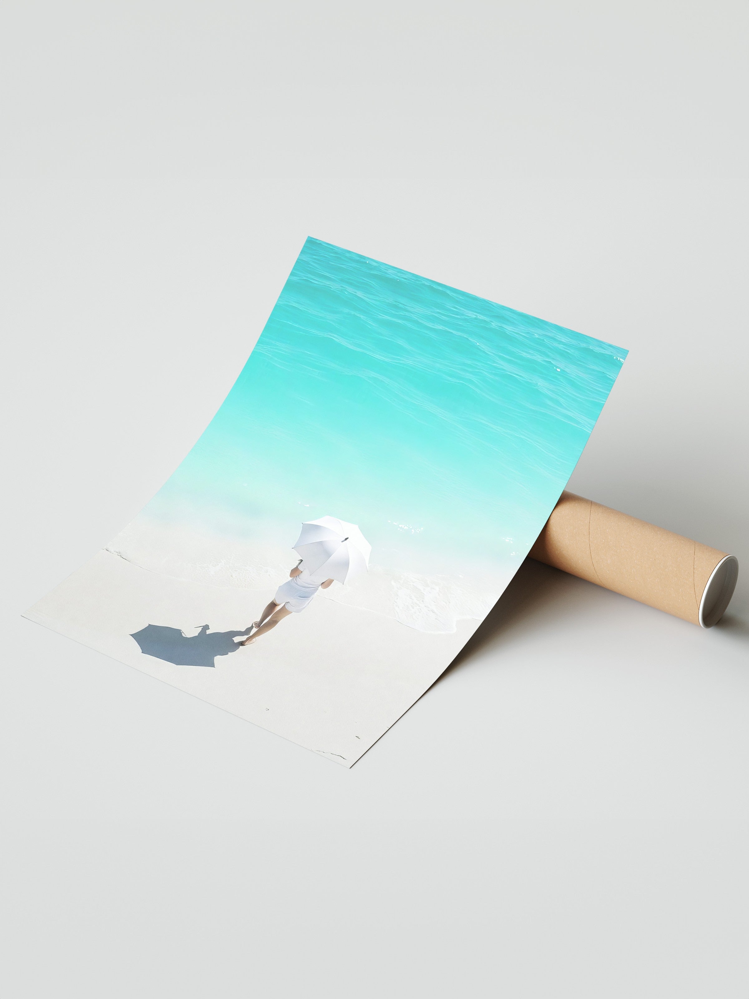 Çerçevesiz Duvar Posteri, Plajdaki Kadın, Fotoğraf, Mavi Renk Poster, 2025 Yaz Seçkisi, NO:109681